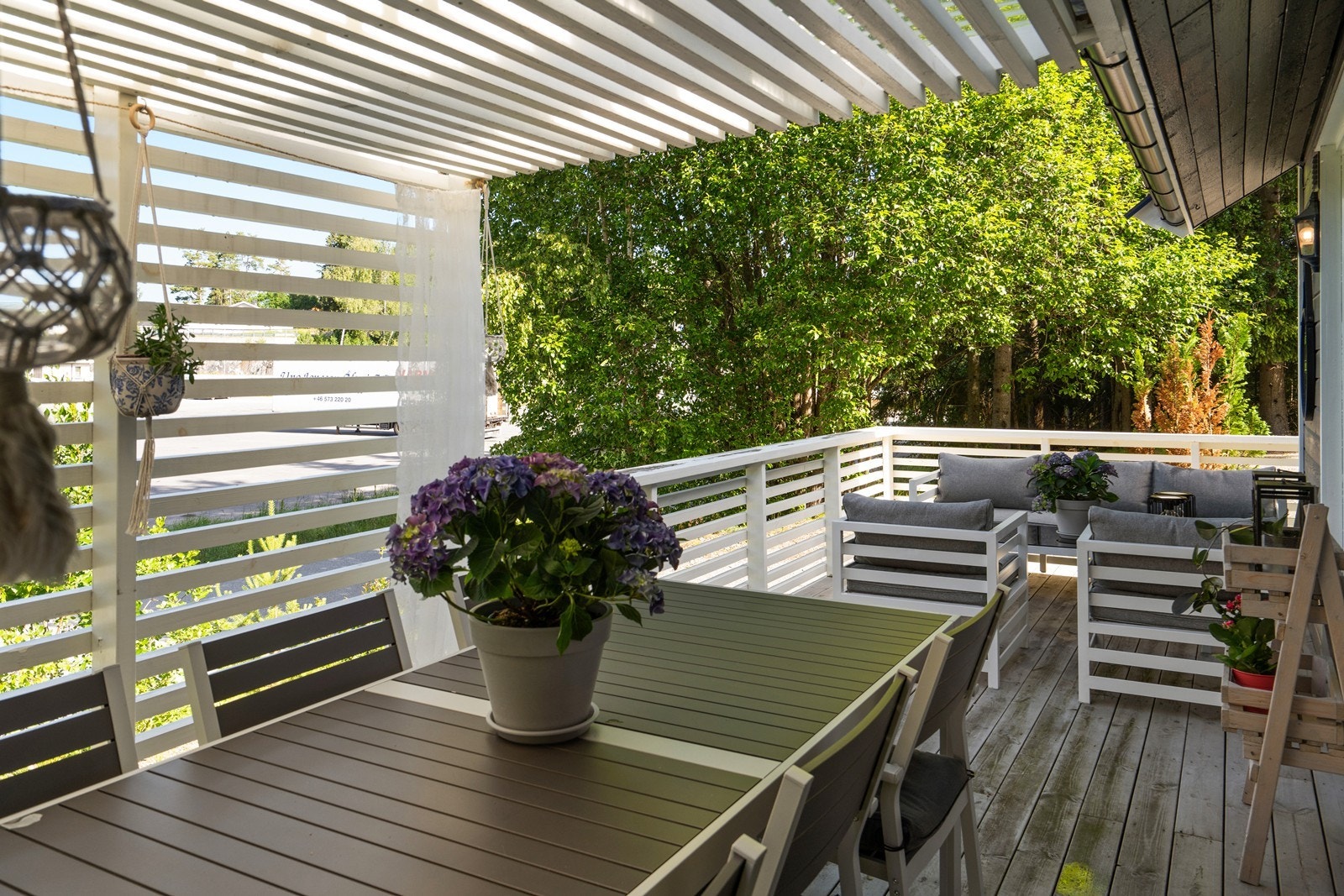 Vi ønsker deg velkommen til denne koselige og sentrale eneboligen i borettslag Galleribilde