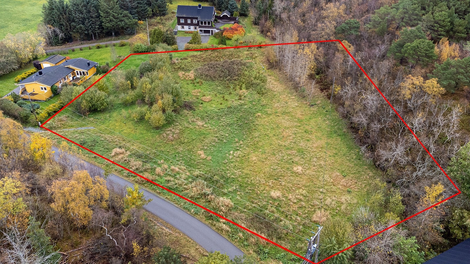 Området scorer høyt på trygghet og naboskap, med lite trafikk og lavt støynivå. Galleribilde