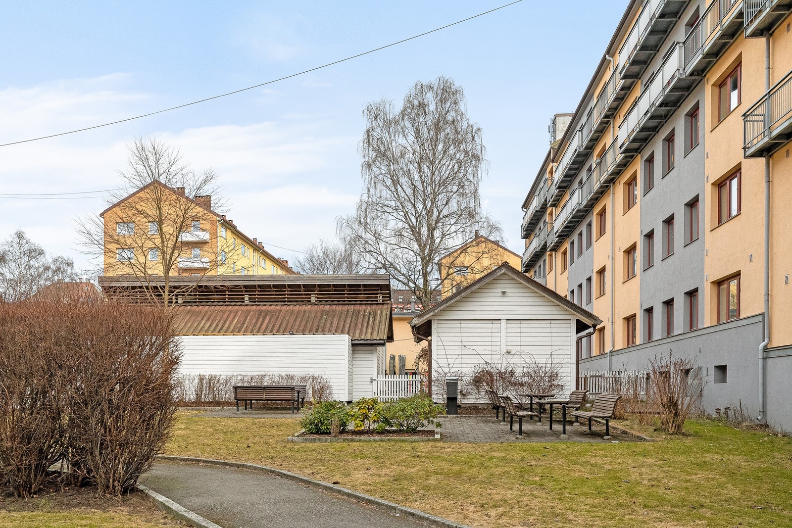 Laget har flotte fellesarealer med flere sittegrupper. Galleribilde