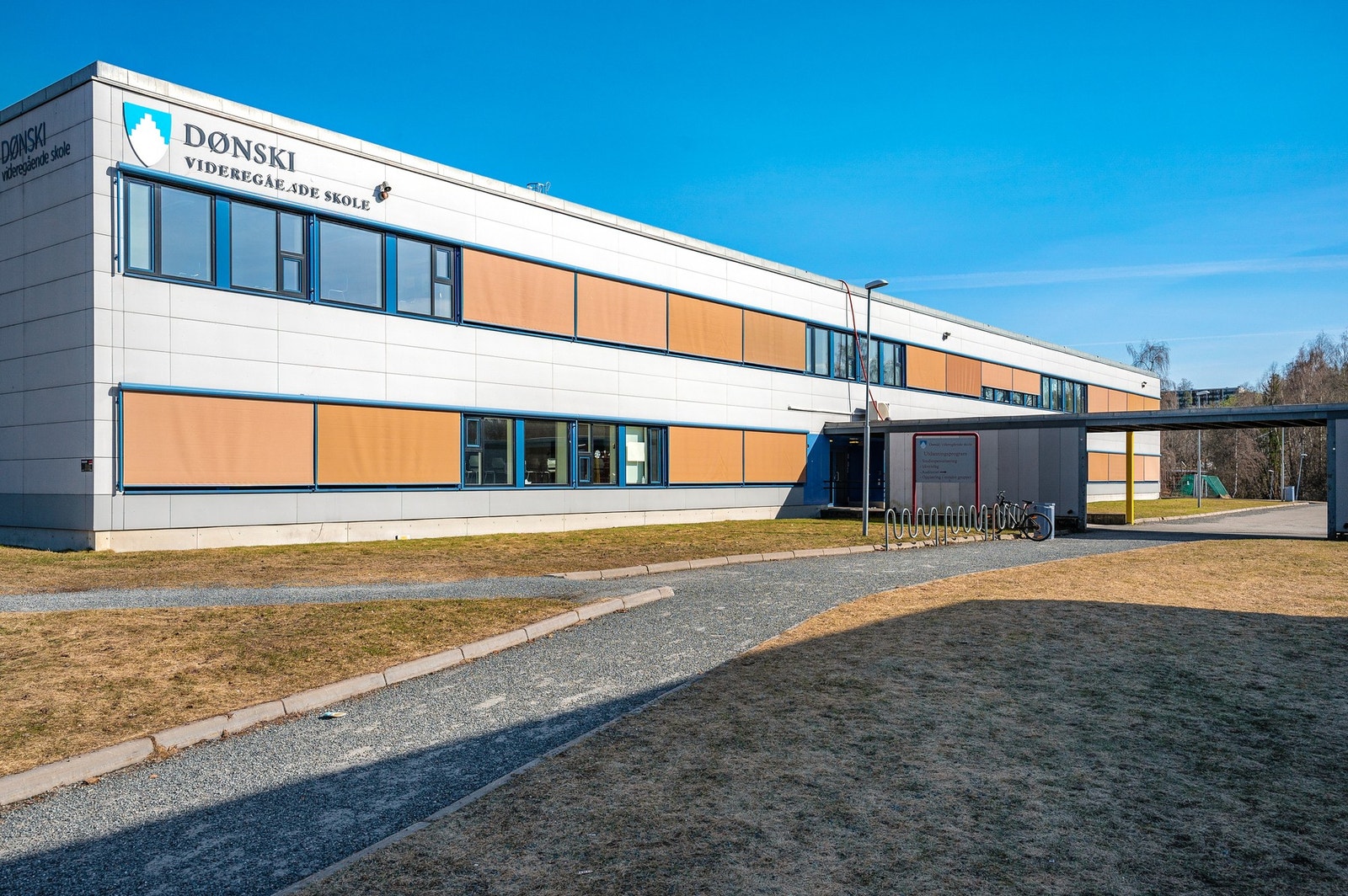 Dønski videregående skole Galleribilde