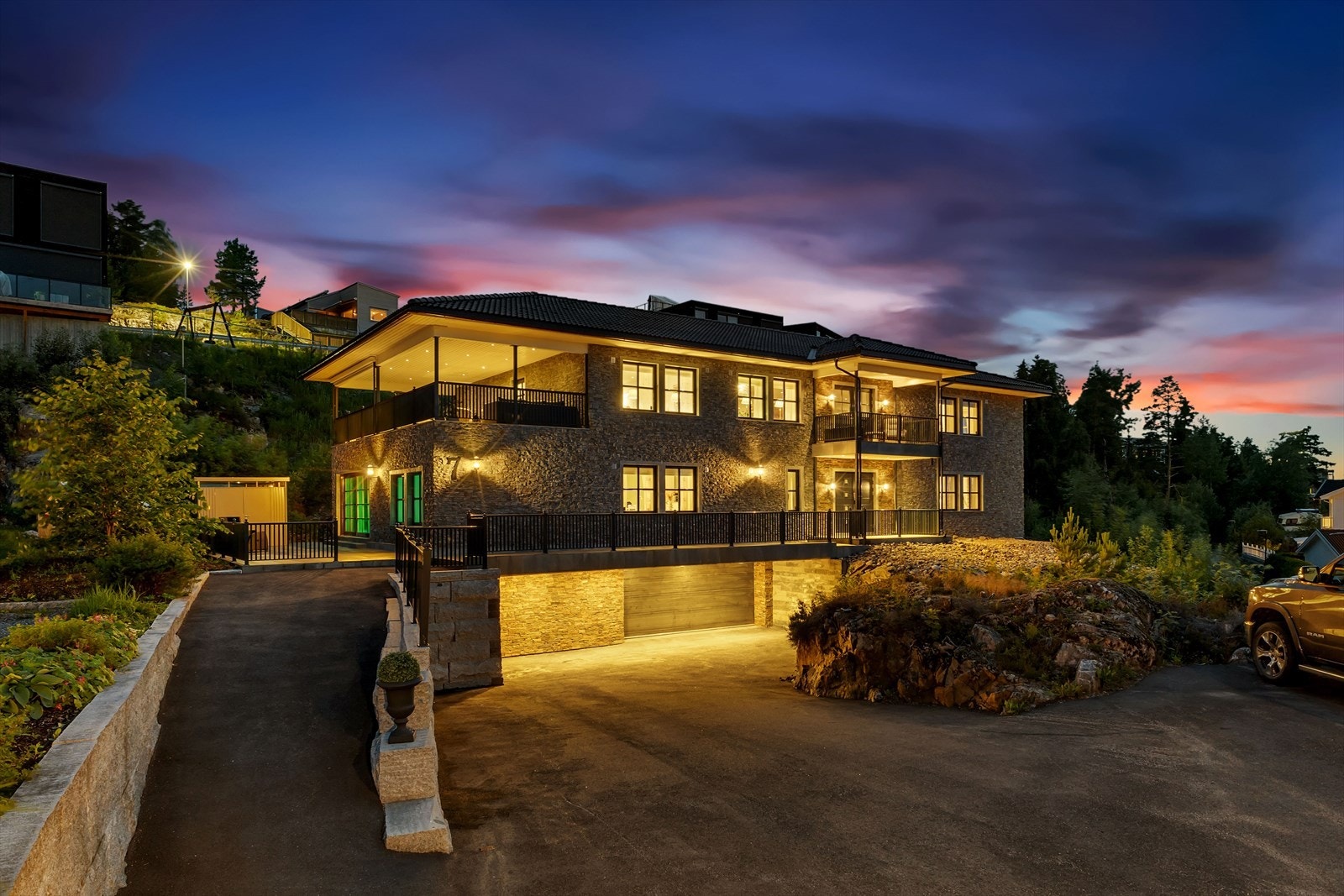 Velkommen til Hagasletta 7, en imponerende enebolig fra 2012 med moderne design Galleribilde