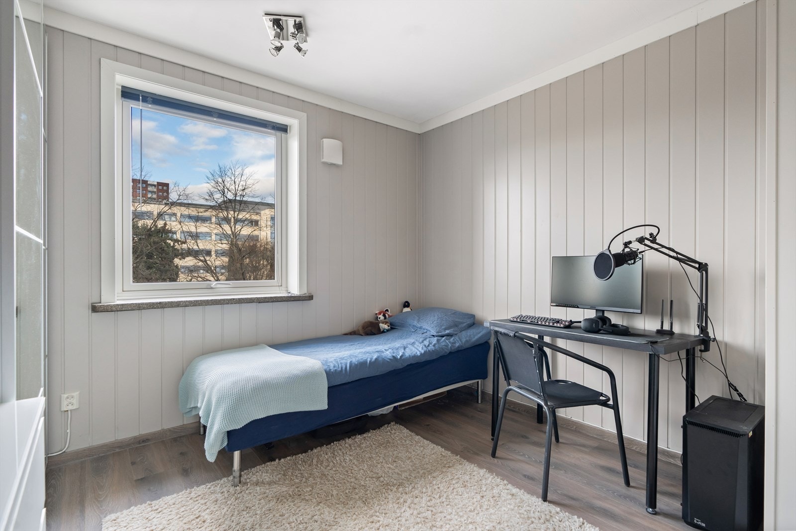 Soverom nummer to passer ypperlig som et barnerom, gjesterom eller kontor. Galleribilde