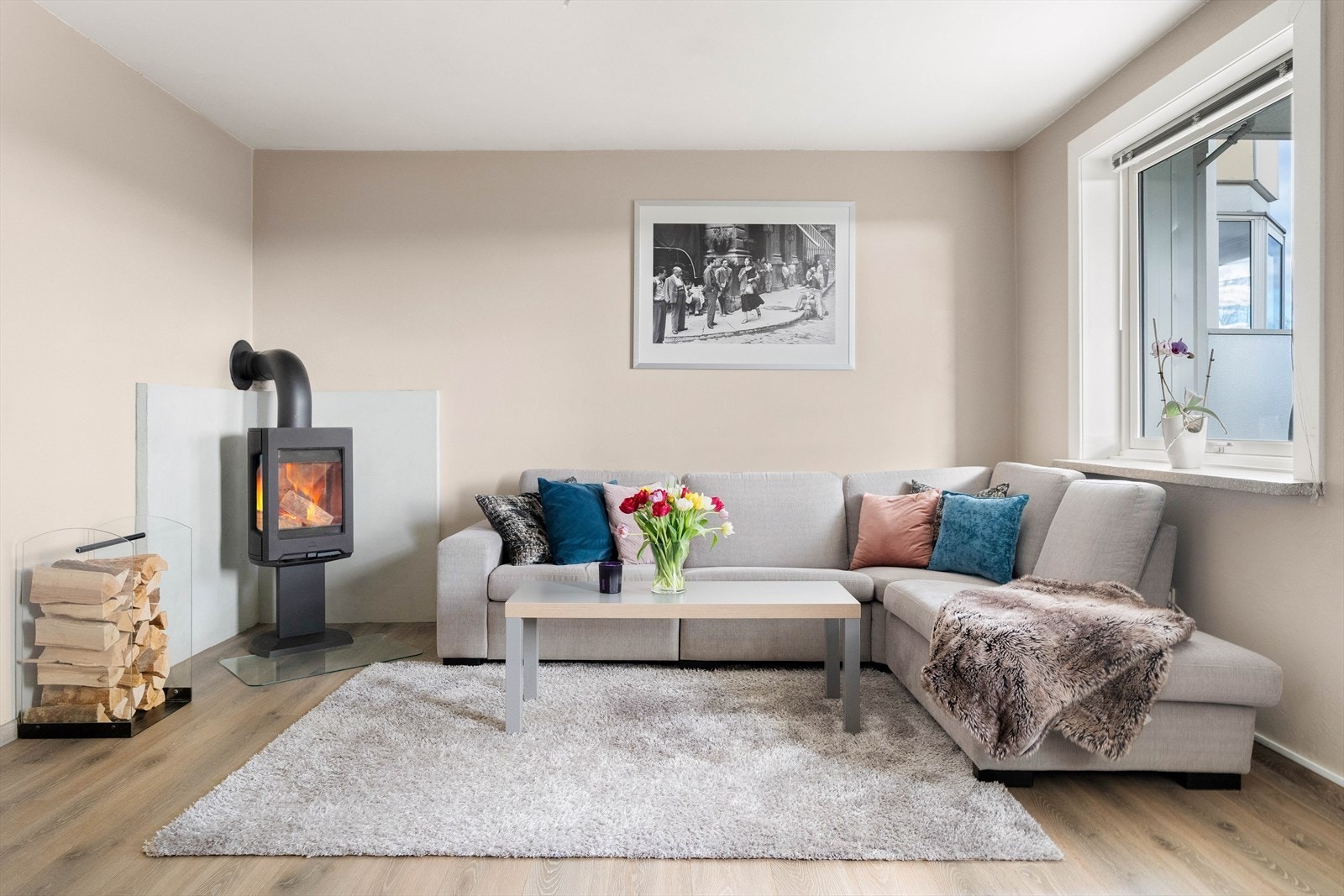 Velkommen til Regnbueveien 1 - Presentert av Sebastian Chodkowski hos Nordvik Galleribilde