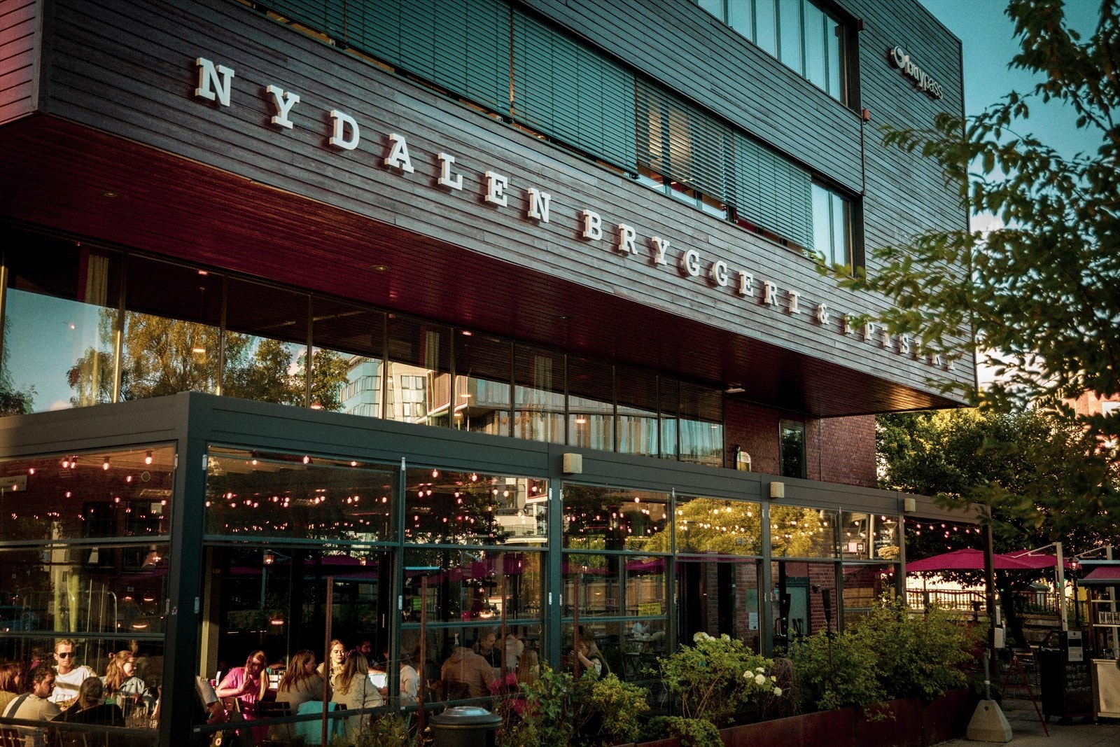 I Nydalen finnes mange hyggelige og variete spisesteder. Her fra Nydalen Bryggeri og Spiseri. Galleribilde