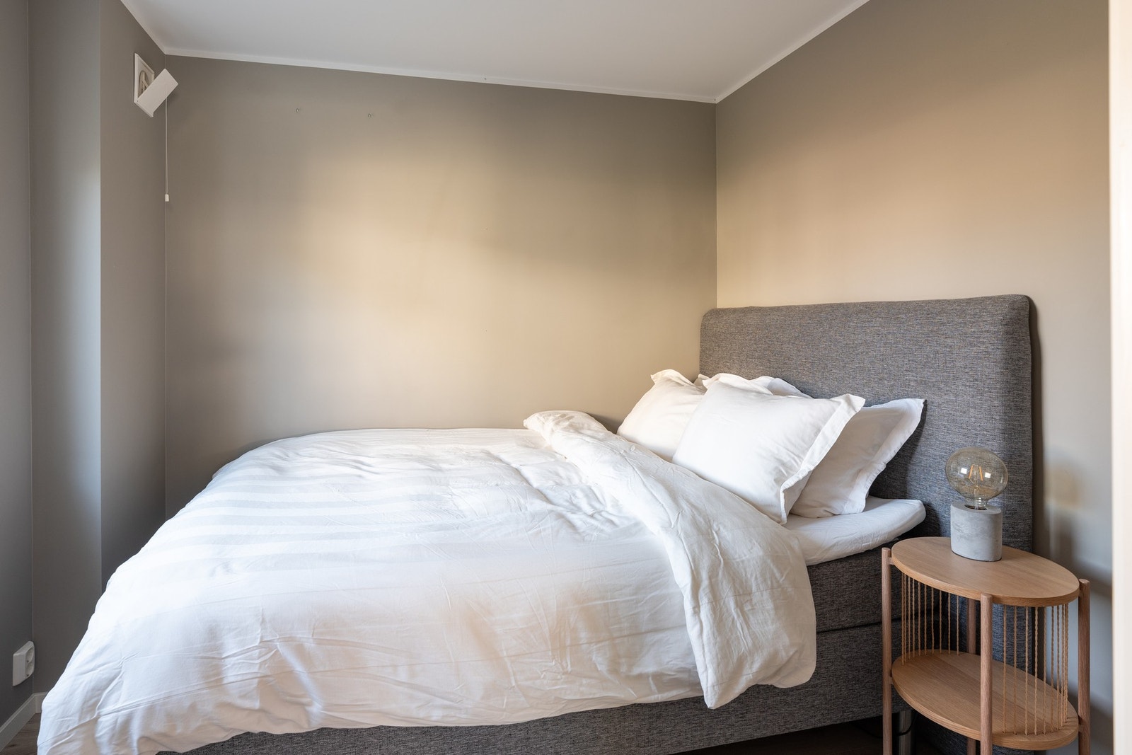 Soverommet er på gode 6,5 kvadratmeter. Galleribilde