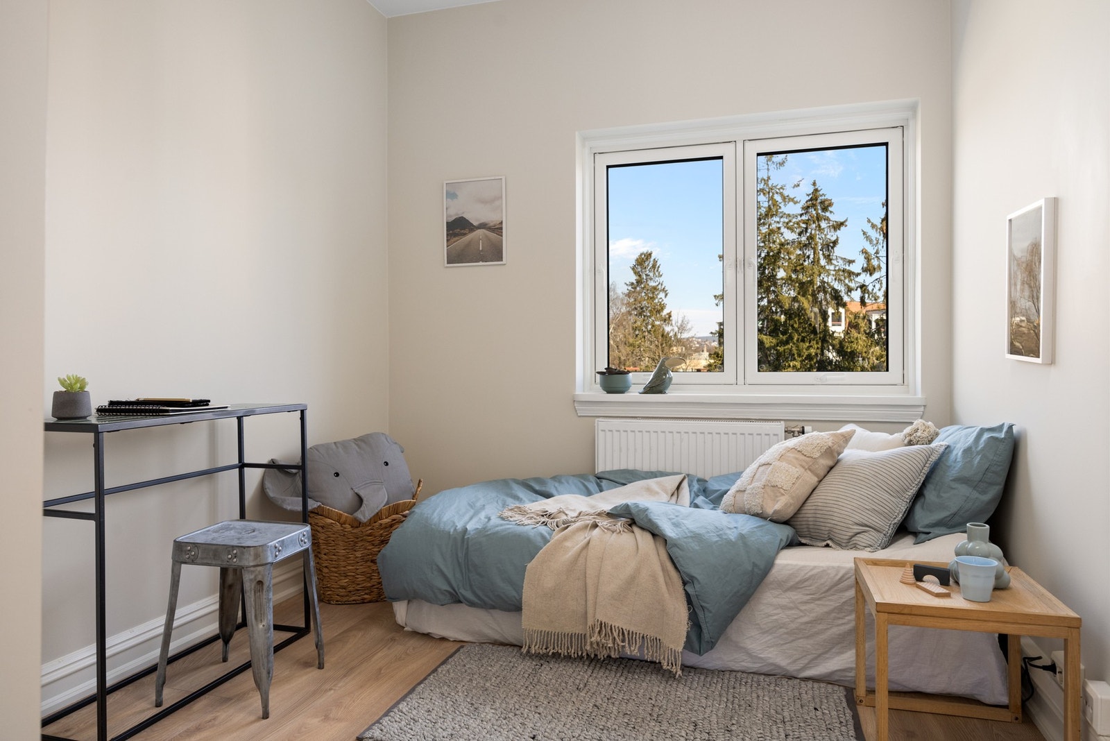 Soverom 2 er også av god størrelse. Her er det plass til dobbeltseng. Galleribilde