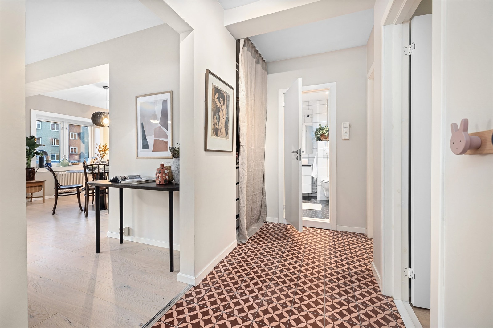 Også gangen har mange muligheter, her illustrert fra en annen bolig Galleribilde