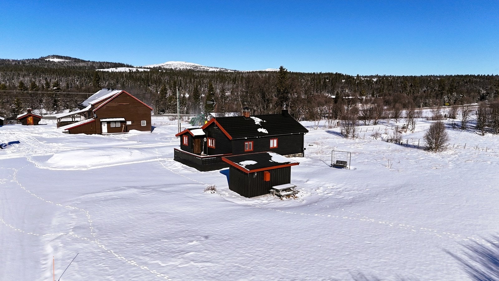 Eiendommen ligger ved Fjellheim/ Hallingen på Golsfjellet i Gol kommune. Galleribilde