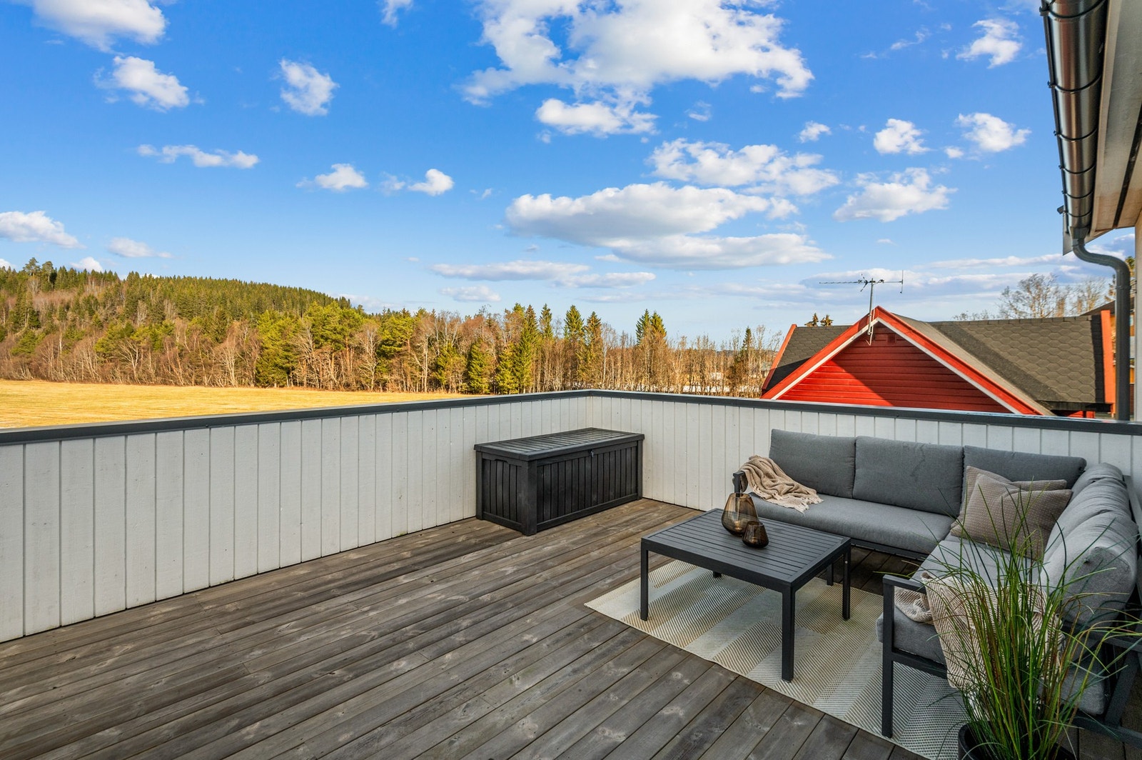 Stor takterrasse på hele 30kvm. Galleribilde