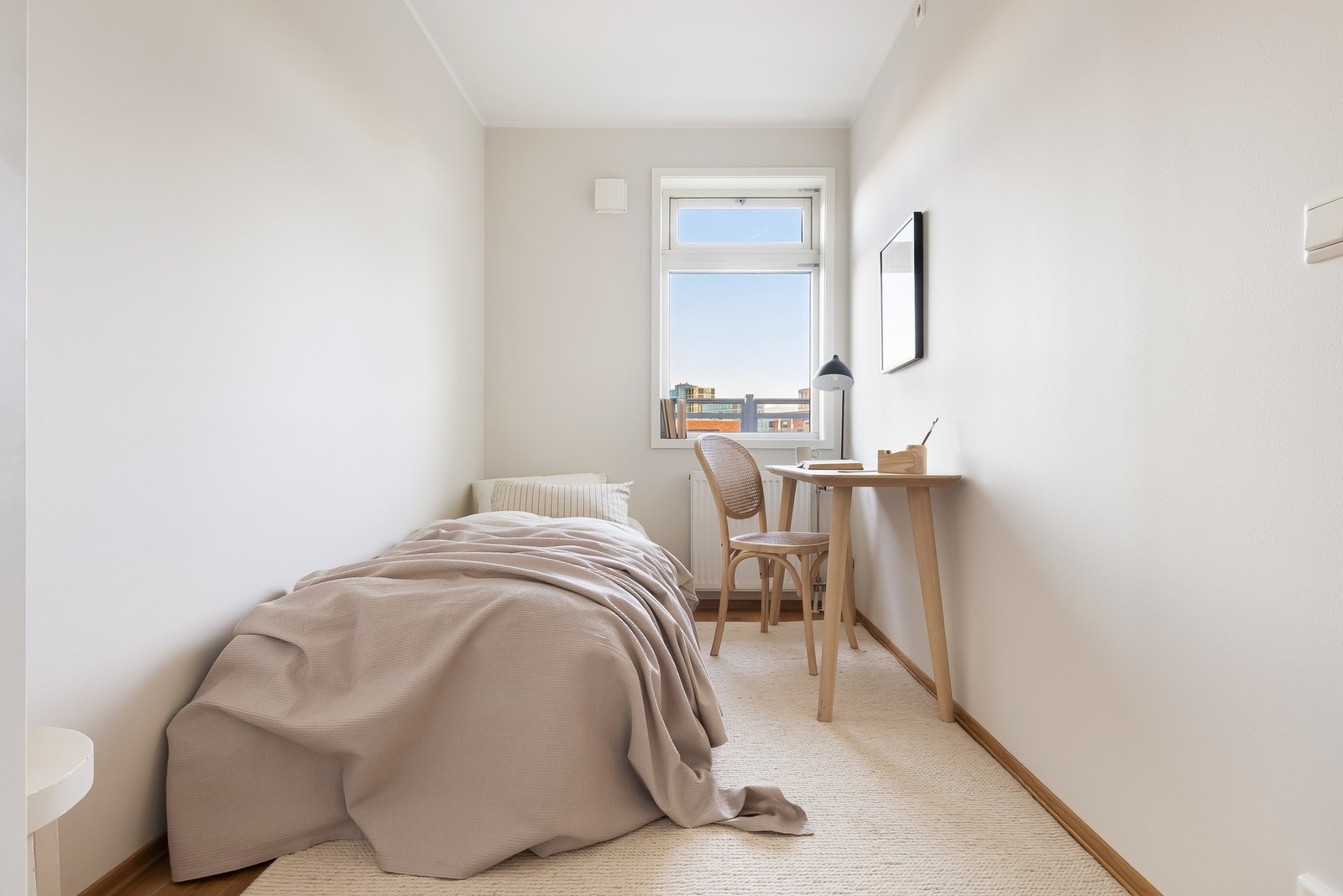 Rommet er perfekt som barnerom, kontor og/eller gjesterom - alt etter ønske og behov. Galleribilde