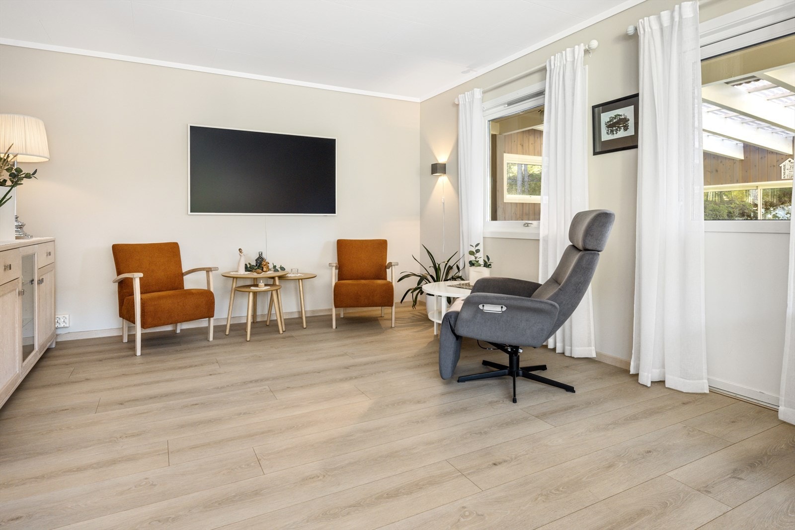 Direkte utgang til utestuen og terrassen Galleribilde