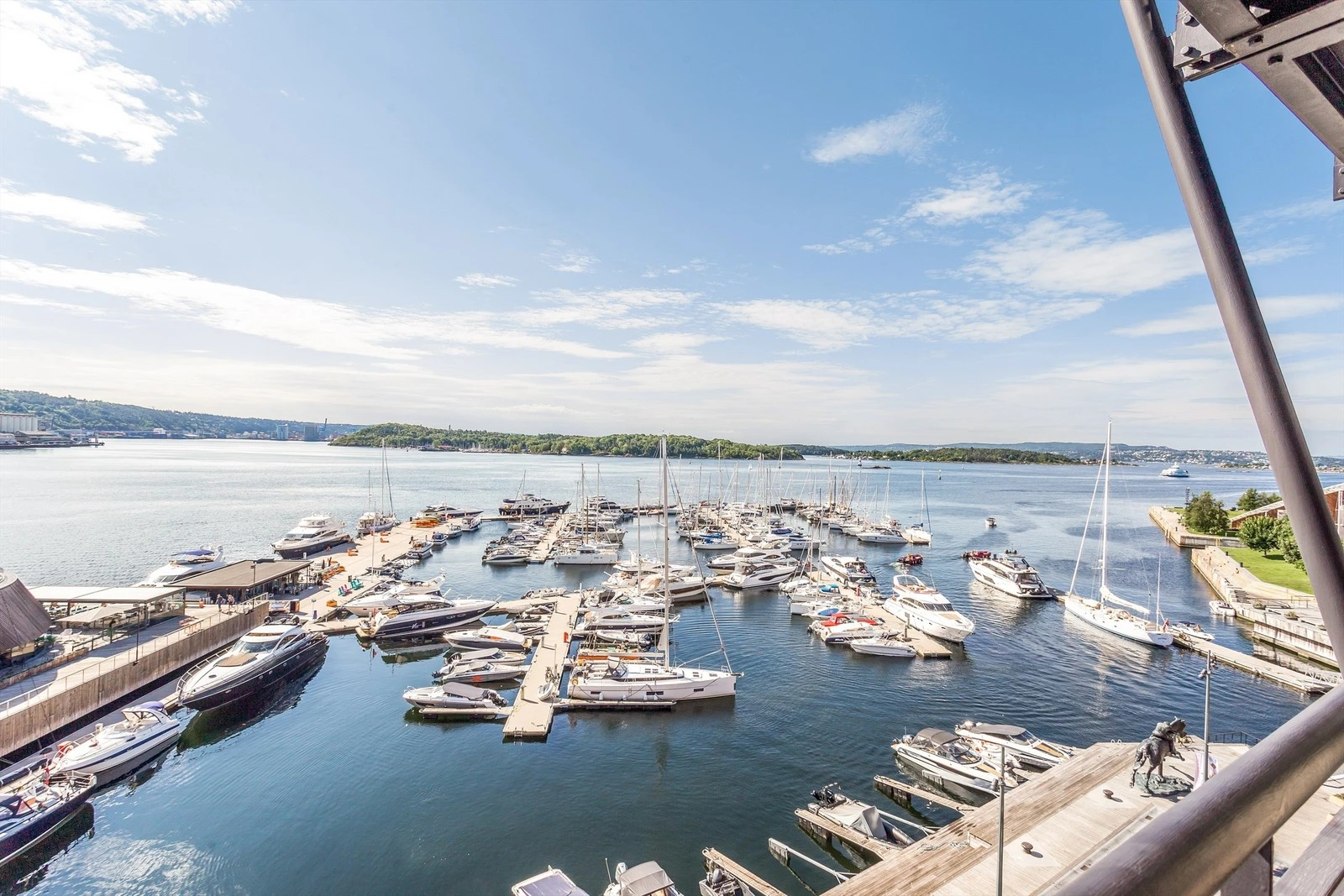 Velkommen til Beddingen 2 - nydelig utsikt fra leiligheten. Galleribilde