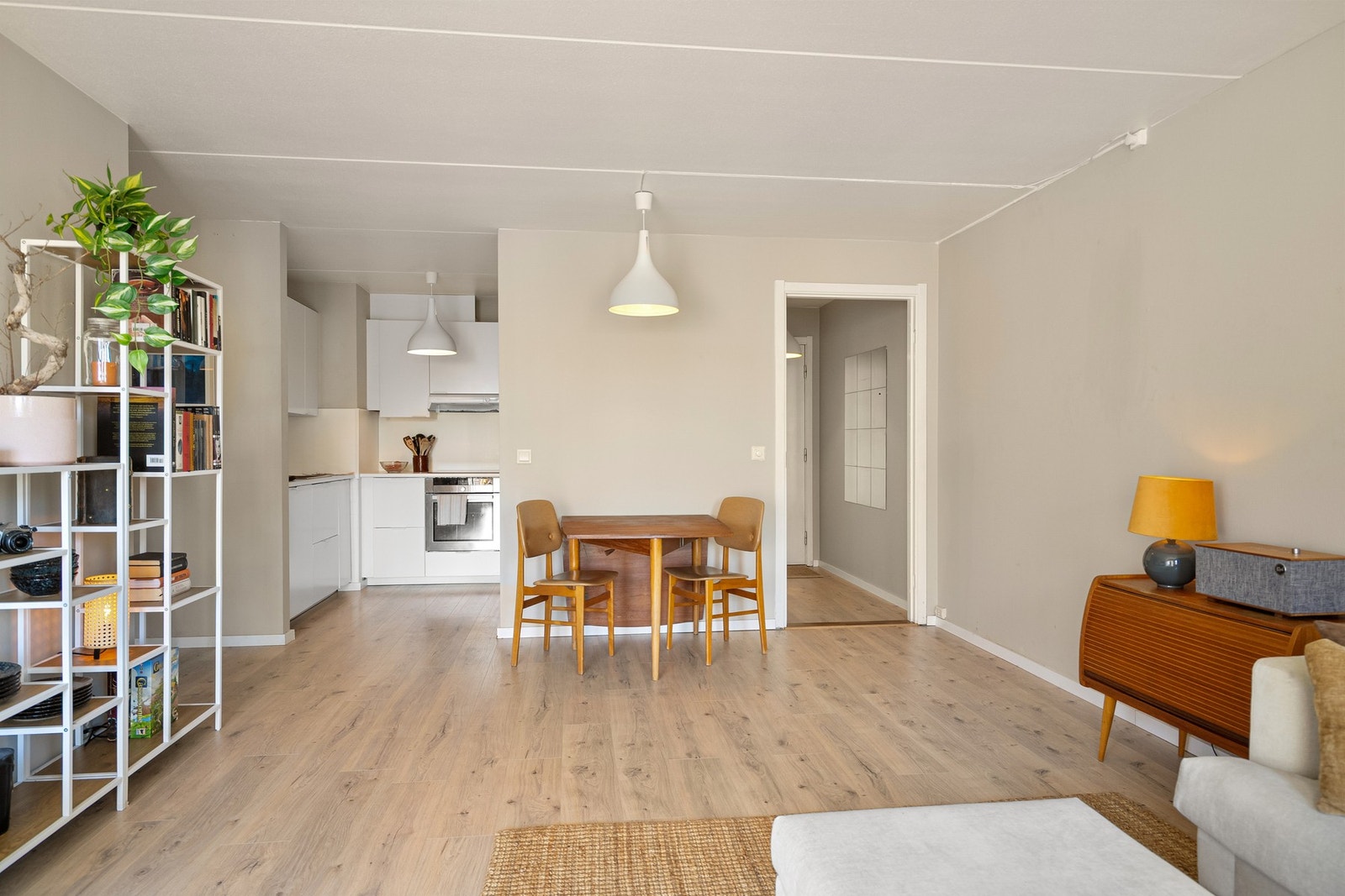 Á-konto oppvarming/v.vann/strøm og fibernett er inkludert i felleskostnadene. Galleribilde