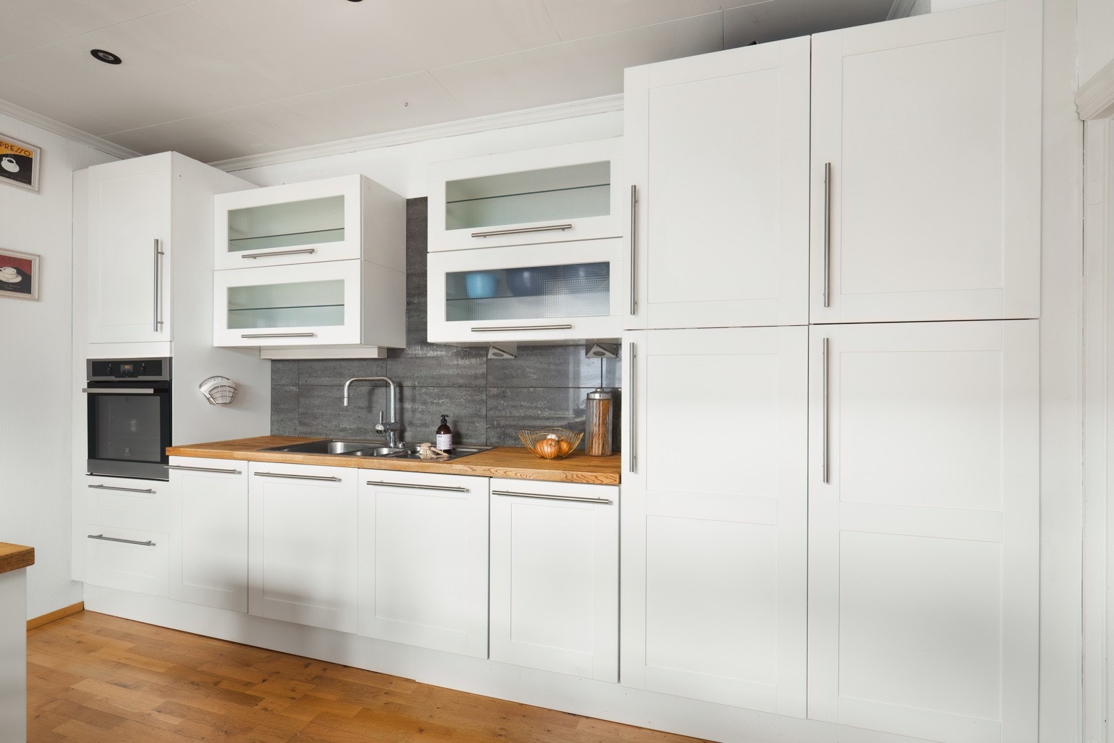 God skap og benkeplass Galleribilde