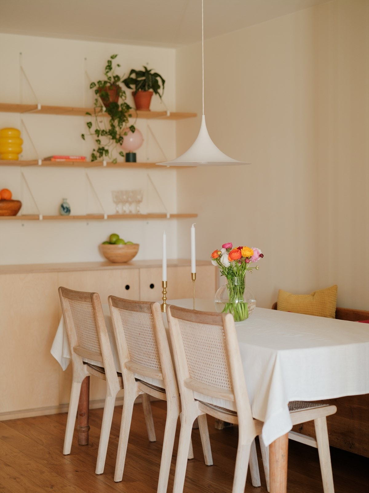 Her er det god plass til å innrede med langbord. Galleribilde