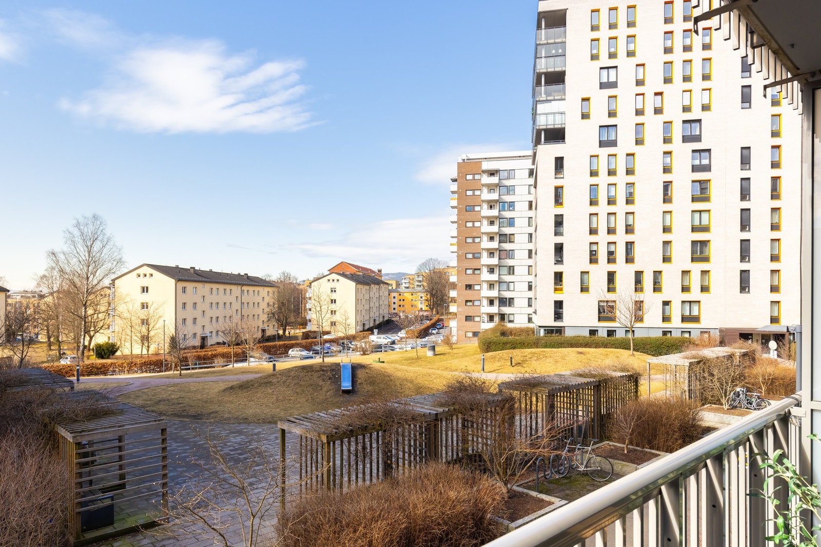 Leiligheten ligger i et attraktivt og sentralt boligområde ved Grefsen Stasjon. Galleribilde