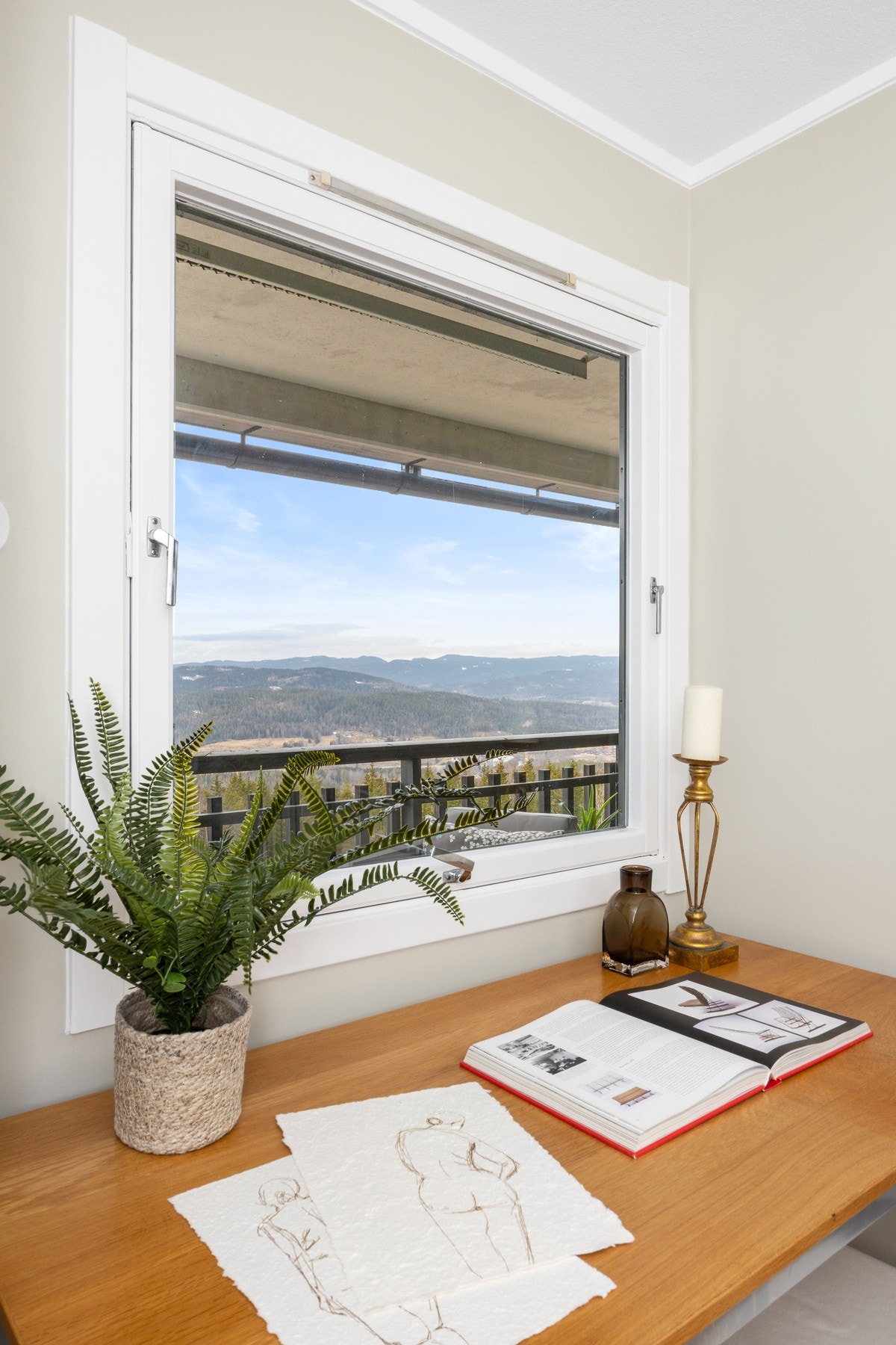 Det er også flott utsikt fra soverom 2. Galleribilde