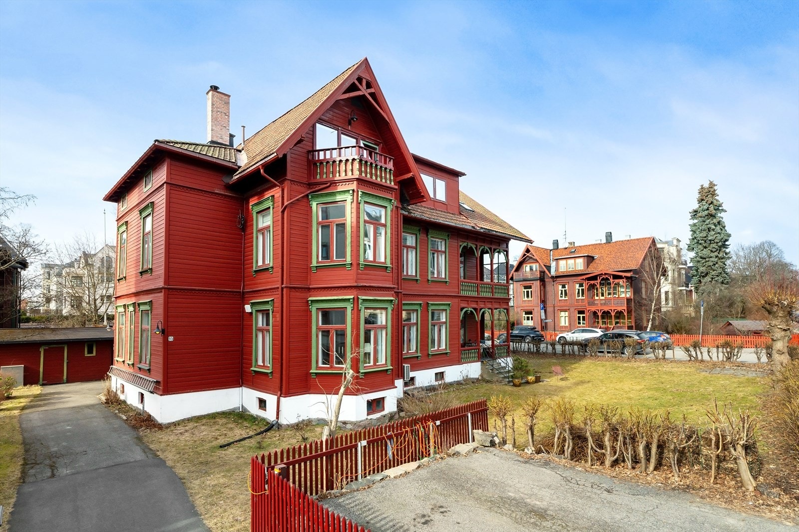Eiendommen ble oppført i 1891 og er vernet etter plan- og bygningsloven Galleribilde