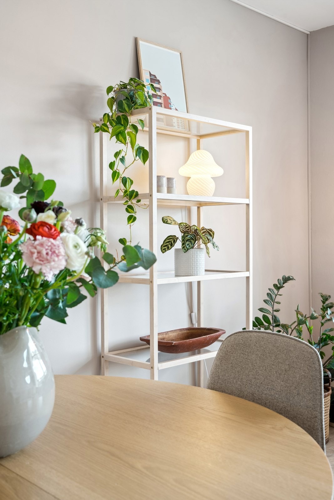 Varmtvann og fyring er inkludert i felleskostnadene. Galleribilde