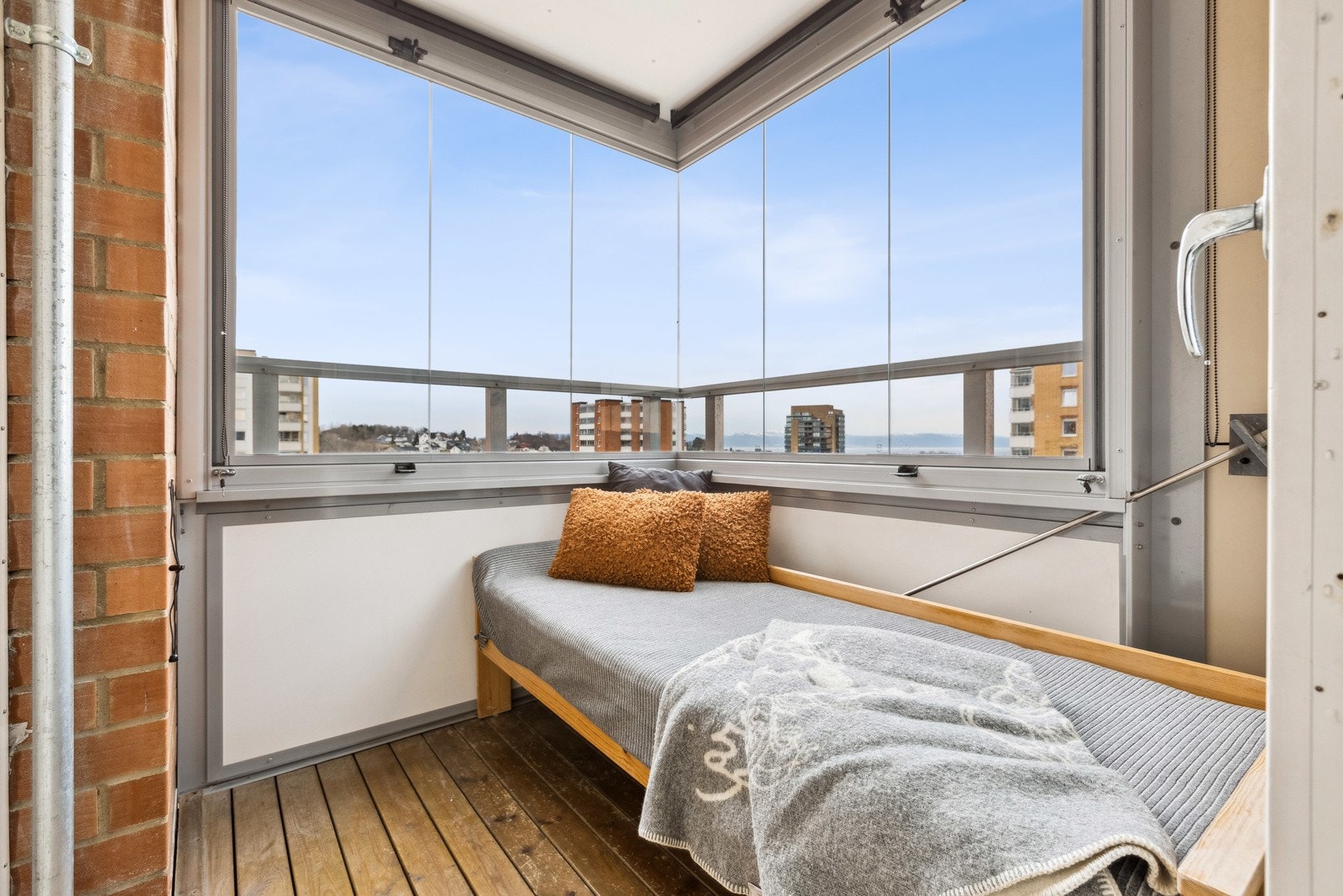 2-roms leilighet i 9. etasje på Valentinlyst. Galleribilde