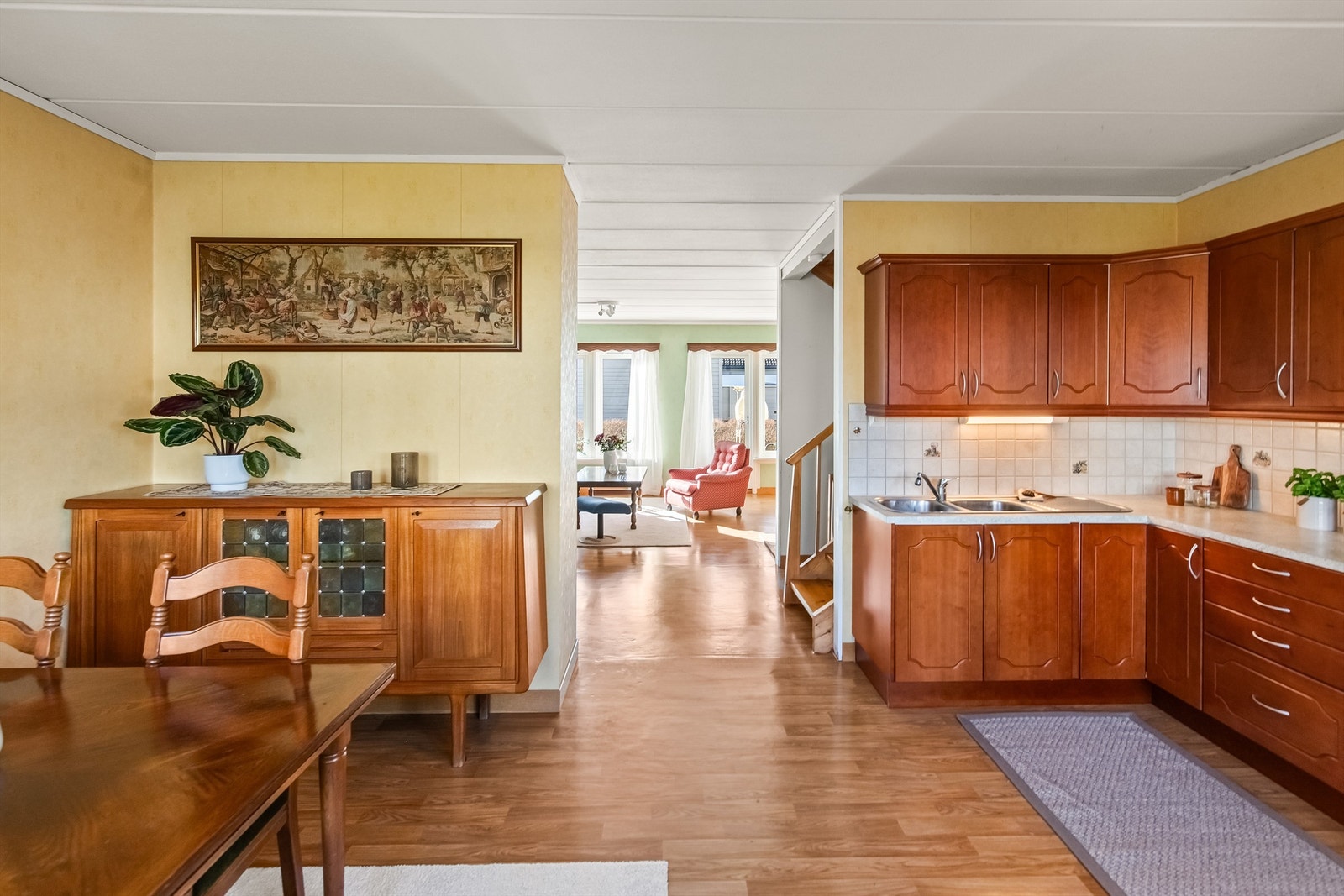 Delvis åpen løsning mot stue Galleribilde