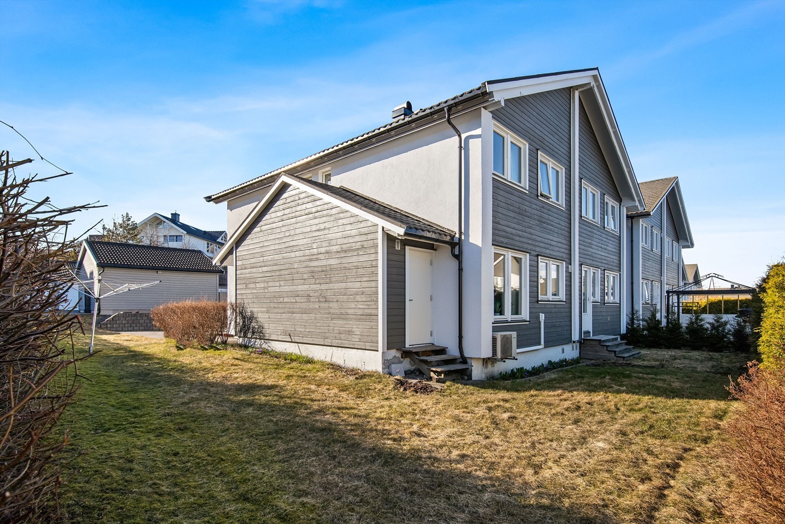 Koselig hage Galleribilde