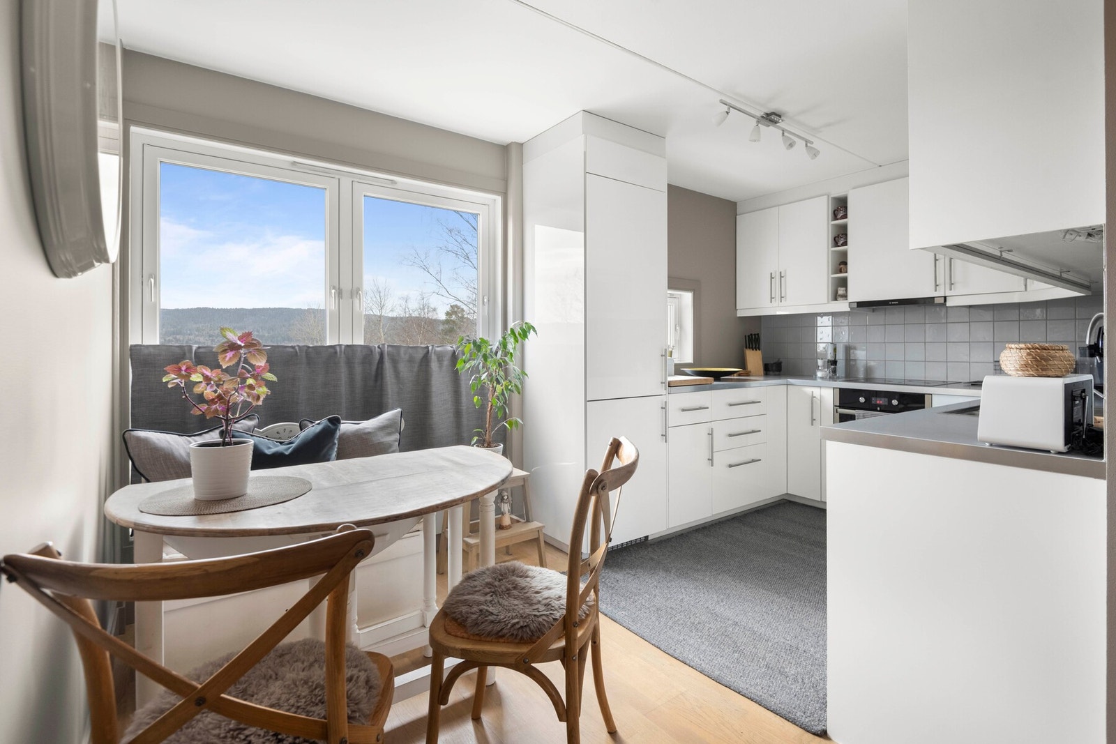 Velkommen til Gullberget 116 - presentert av Elise Riise Johnsen, tlf. 90 11 08 66. Galleribilde