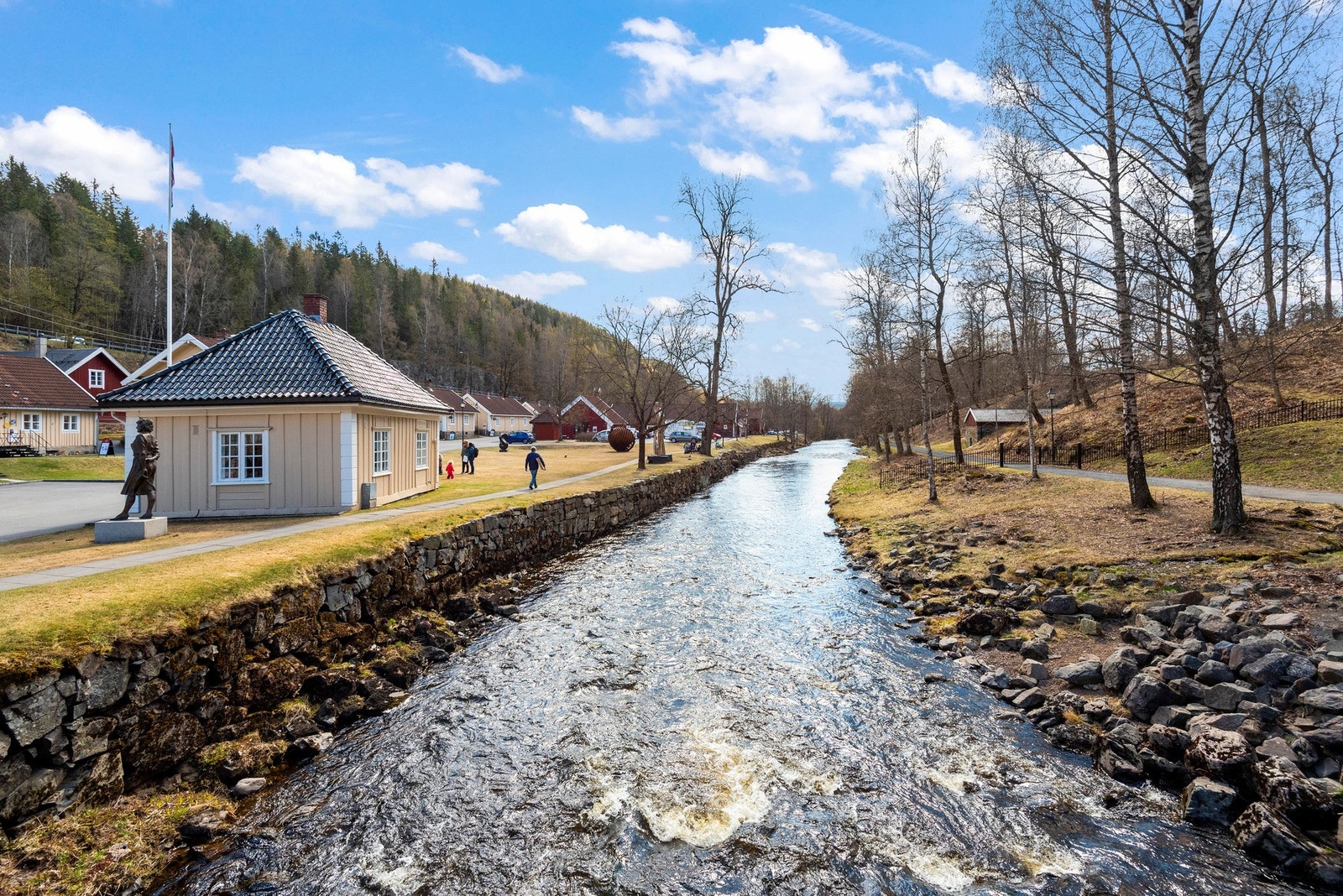 Handelstedet Bærums Verk byr på et bredt utvalg innen kultur, butikker og spisesteder. Galleribilde