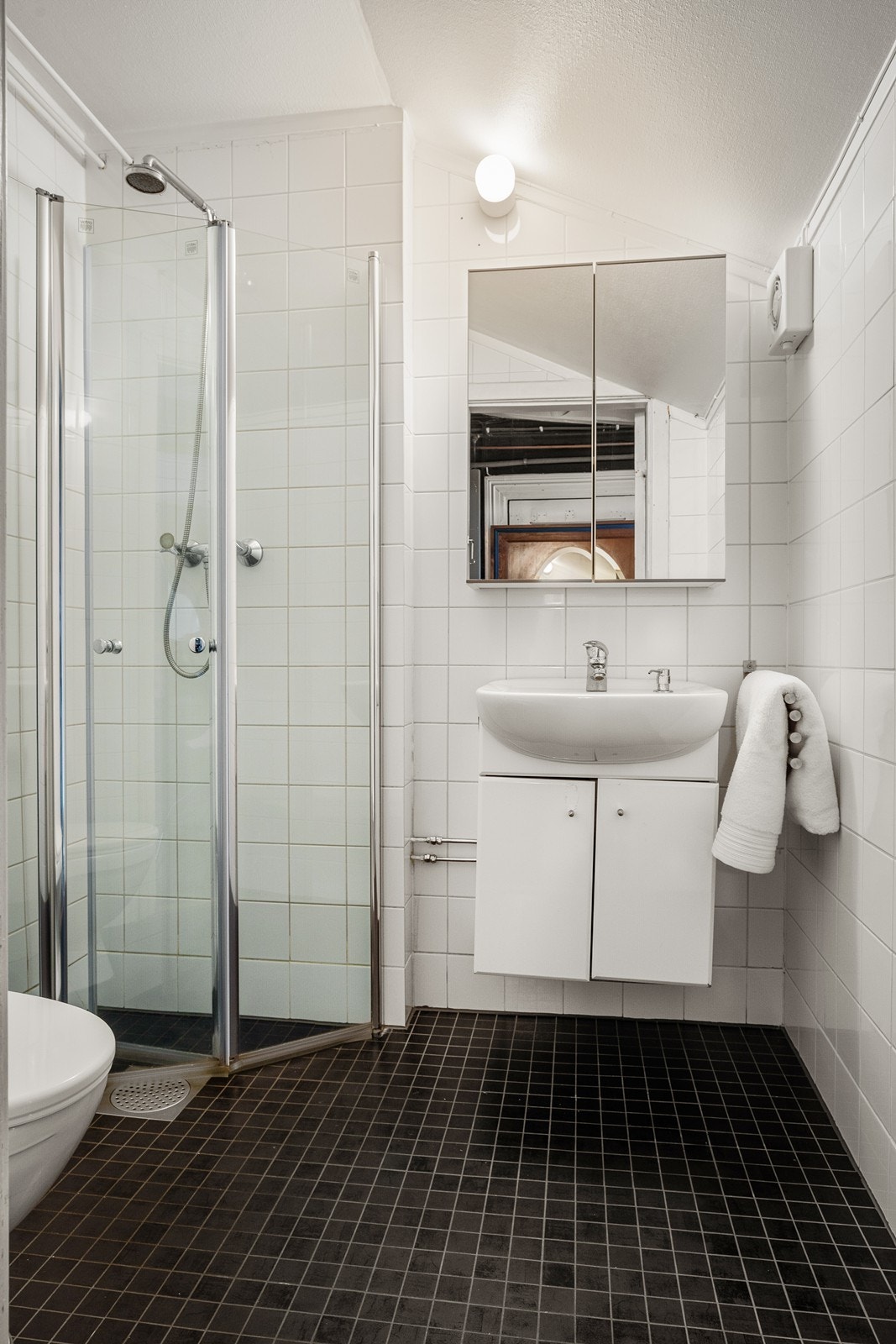 Bad/wc hybel Galleribilde