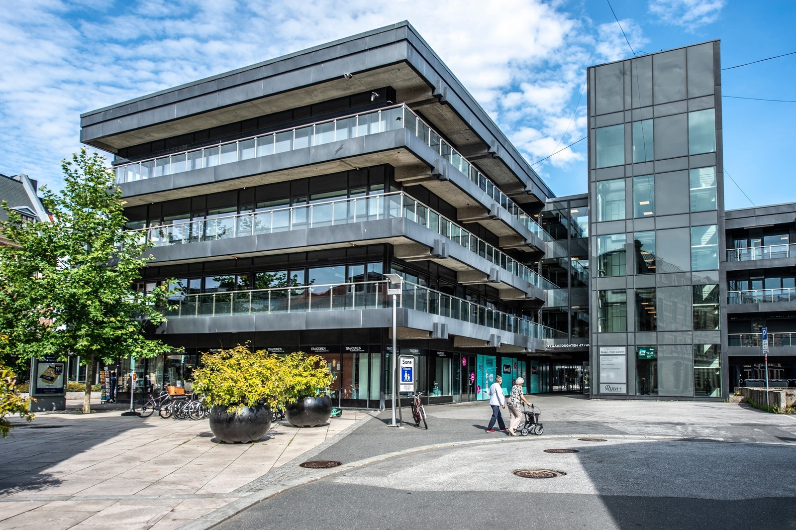 Brage Fram-gården midt i hjerte av Fredrikstad sentrum.
https://bragefram.finde.no Galleribilde