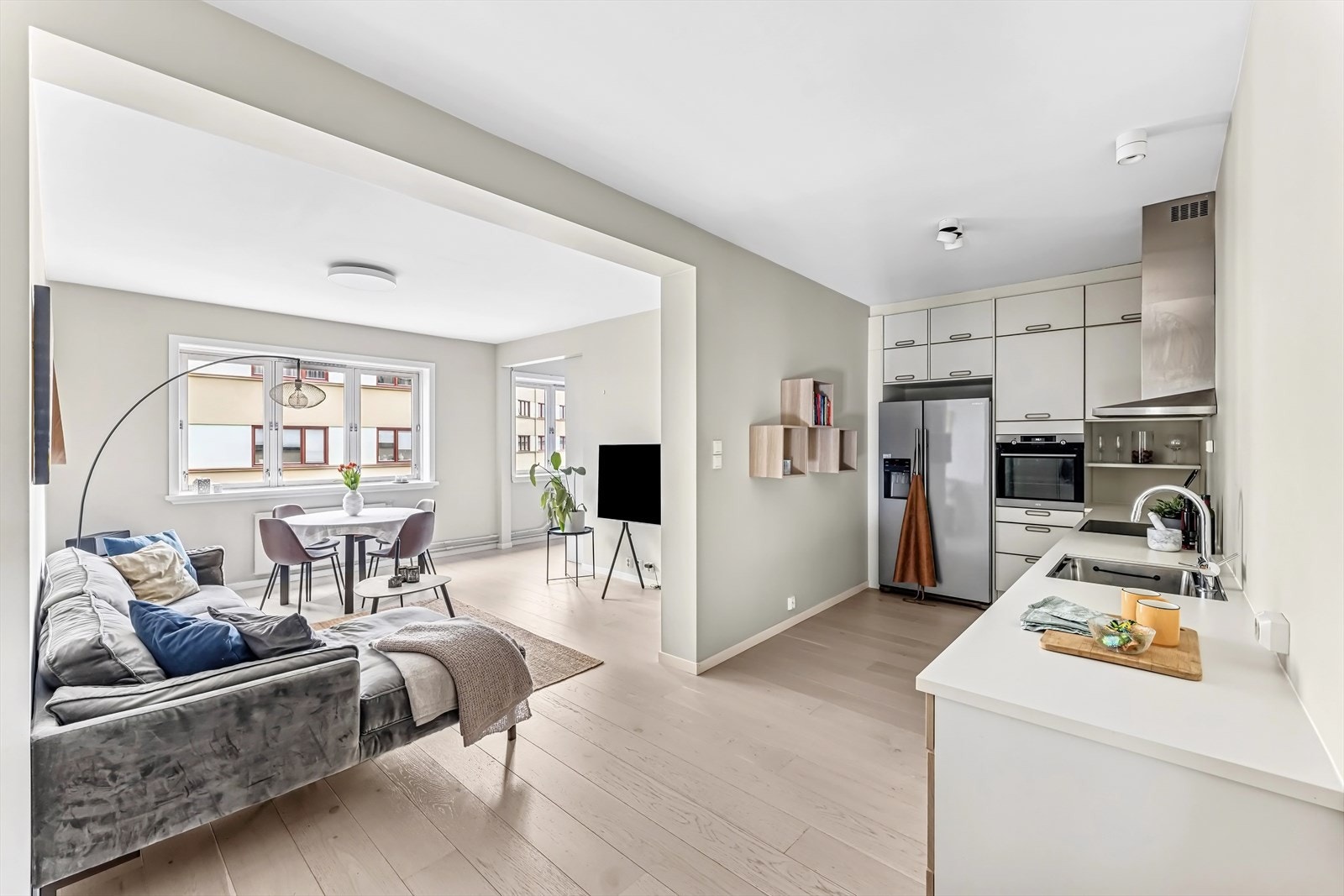 Kaja Olsen v/ DNB Eiendom har gleden av å presentere en lekker leilighet i Louises gate 8 Galleribilde