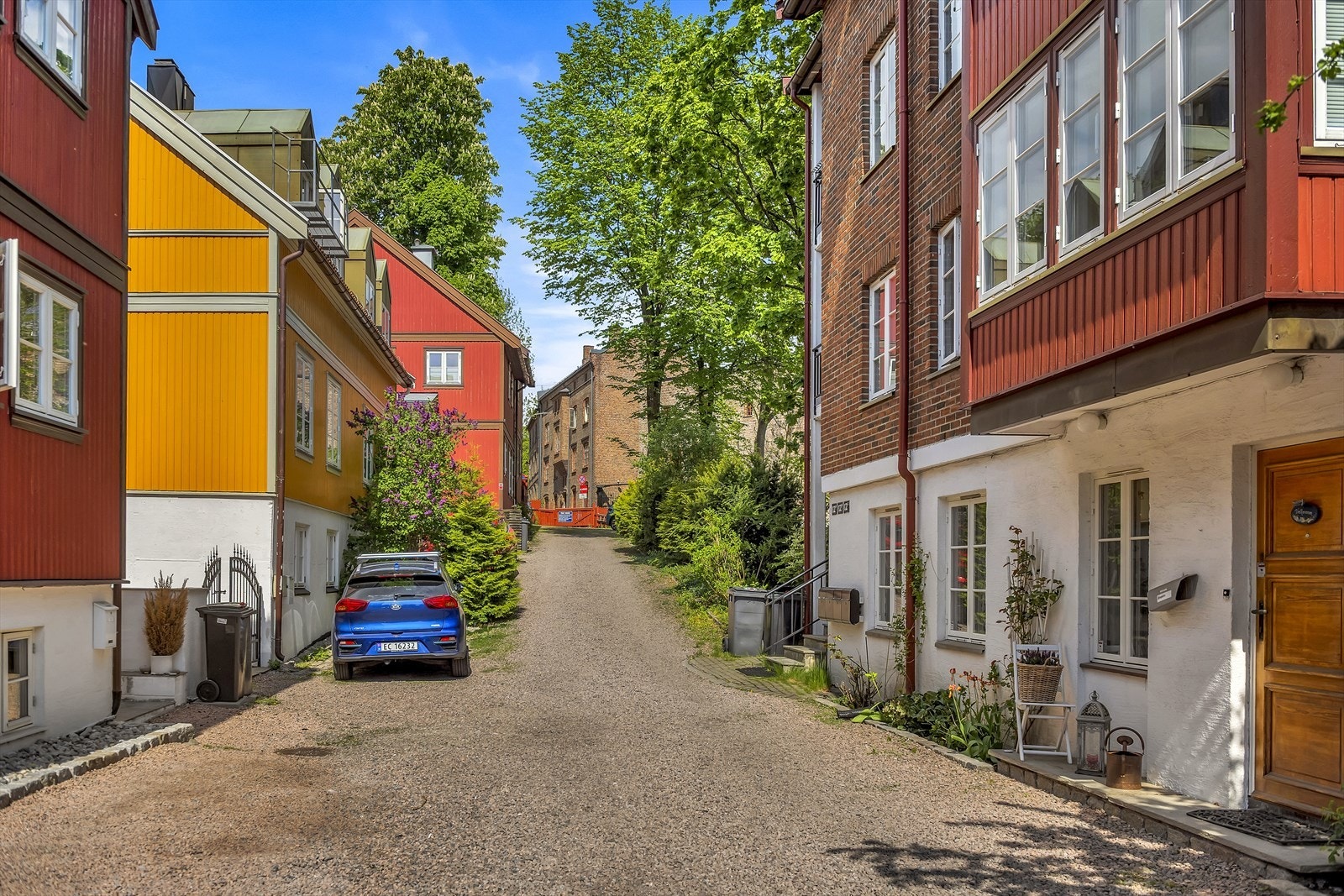 Det er kort vei til Vålerenga, Grünerløkka, Rosenhoff, Carl Berner, og Gamlebyen - spennende områder hvor det skjer mye spennende. Galleribilde