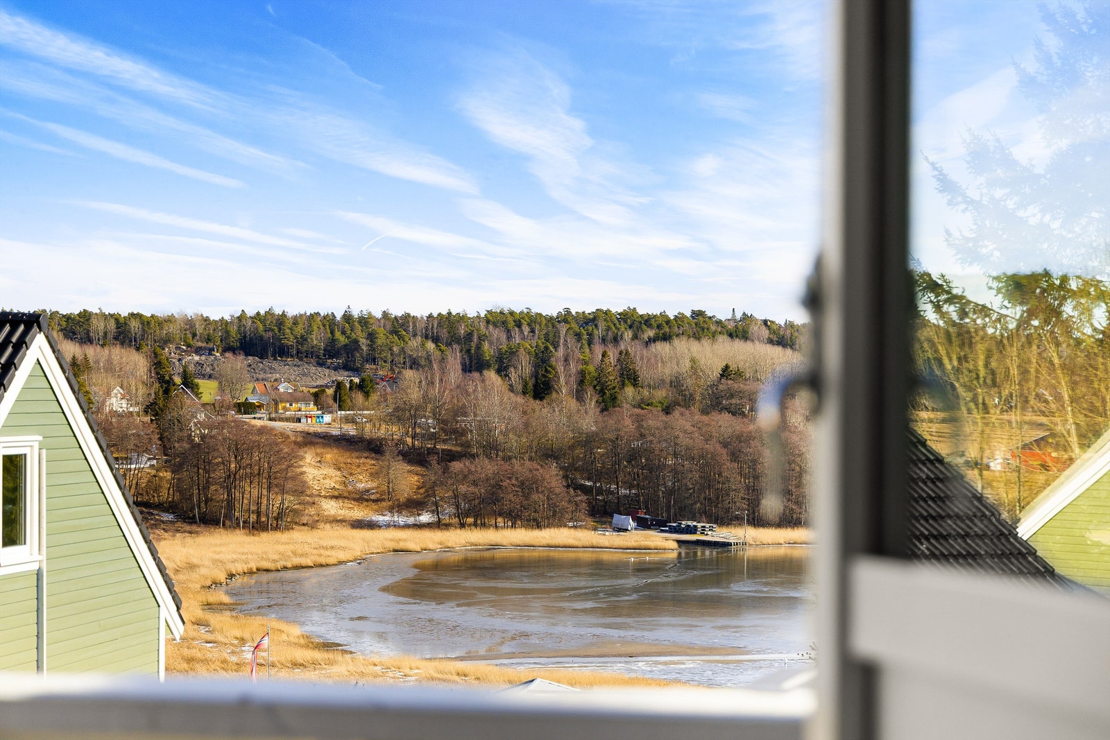 Utsikt over Hunnebunn er et pent skue til morgenkaffen på balkongen. Galleribilde