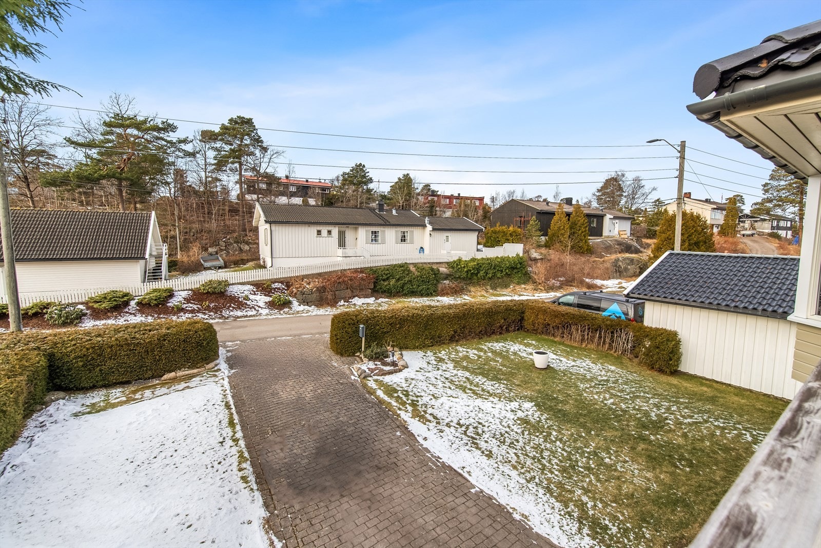 Boligen har en romslig og innbydende tomt i naturskjønne omgivelser på vakre Tjøme! Galleribilde