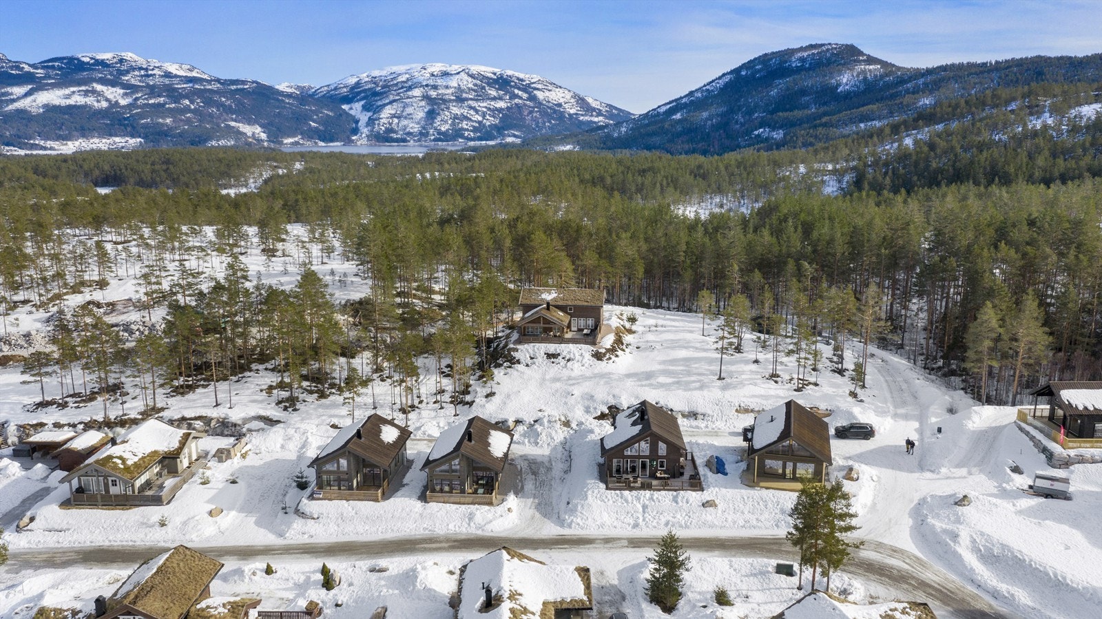 Flott og praktisk hytte, fra 2020, med god intern beliggenhet Galleribilde