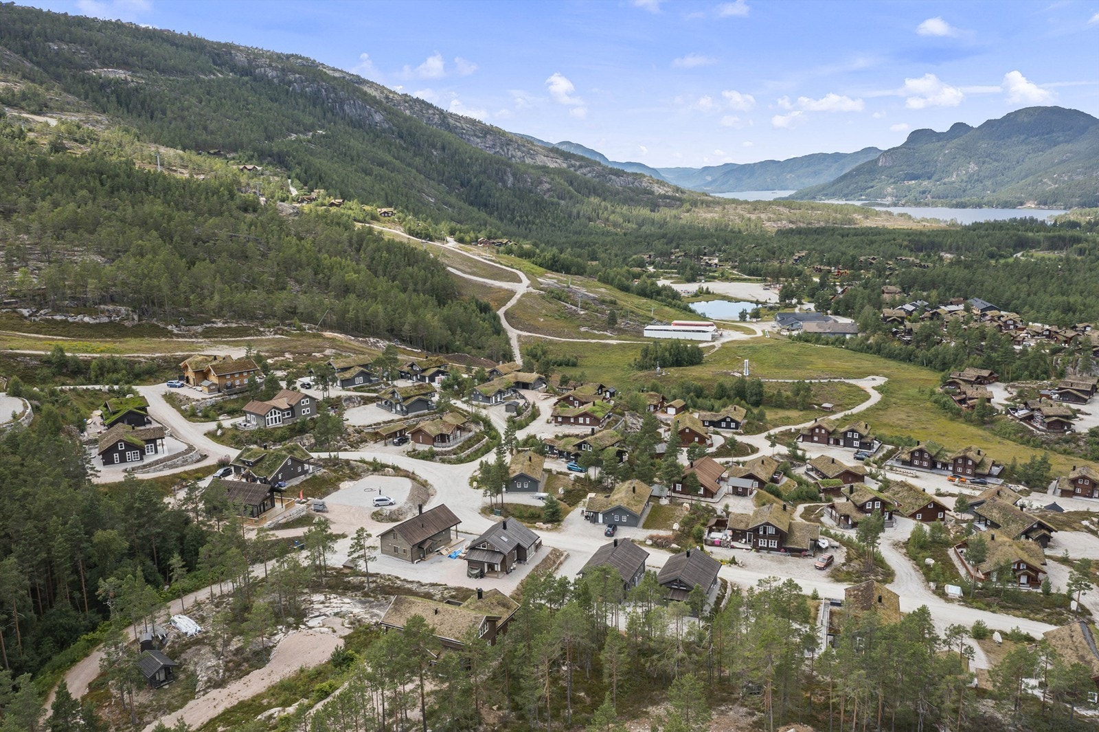 I Vrådal er det både golf, turområder, bading, fiske, langrenn, alpint - Noe for enhver smak! Galleribilde