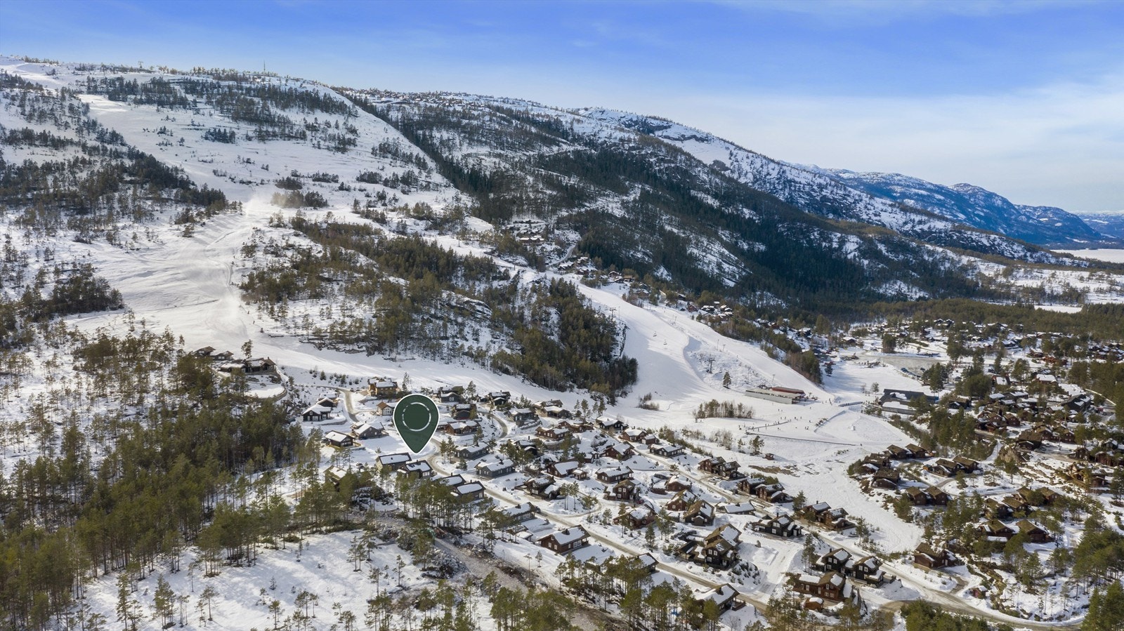 Spenn skiene på og skli rett inn i alpinanlegget Galleribilde