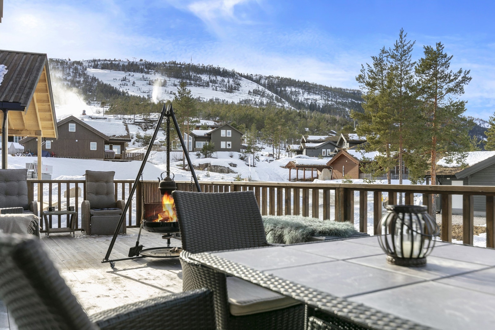 Fin utsikt til alpinanlegget med ski in/ski out! Galleribilde