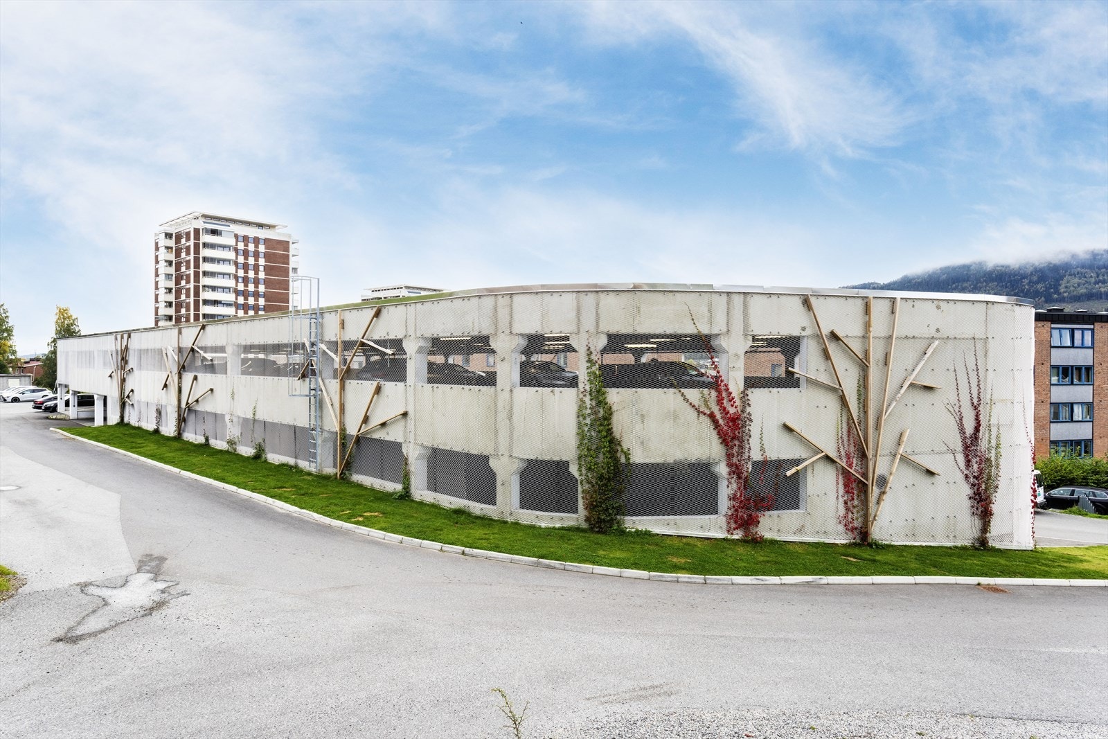 Nybygget garasjeanlegg Galleribilde