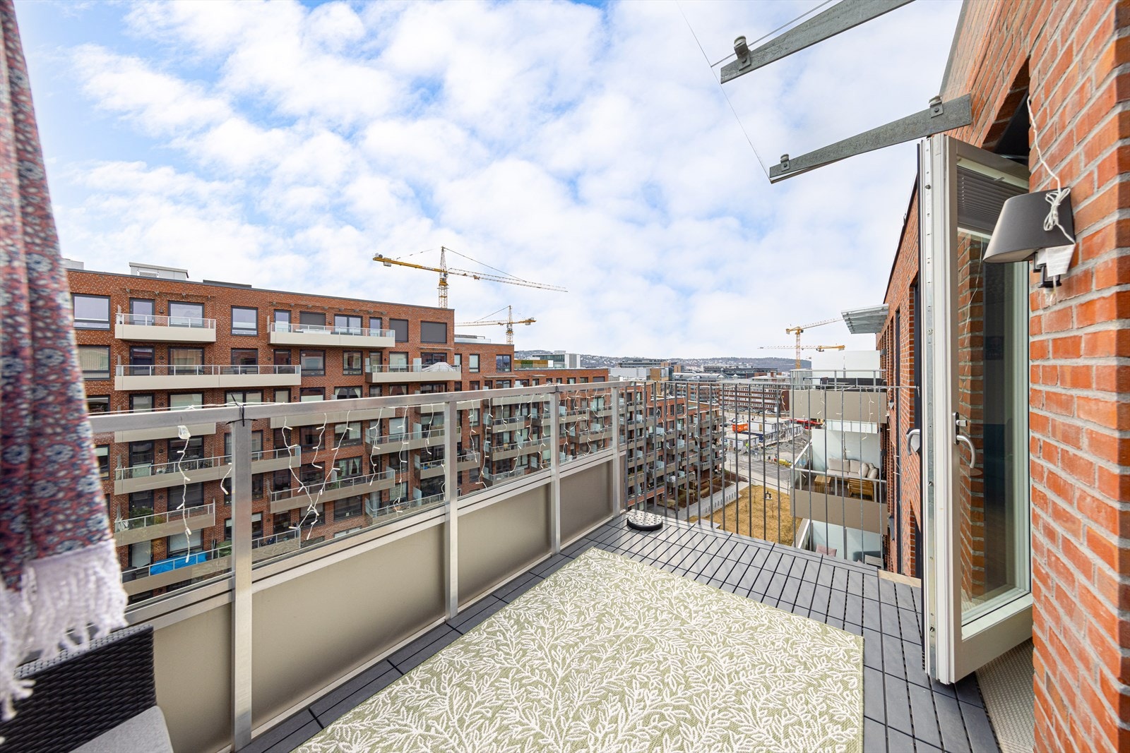 Her kan man nyte den luftige beliggenheten Galleribilde