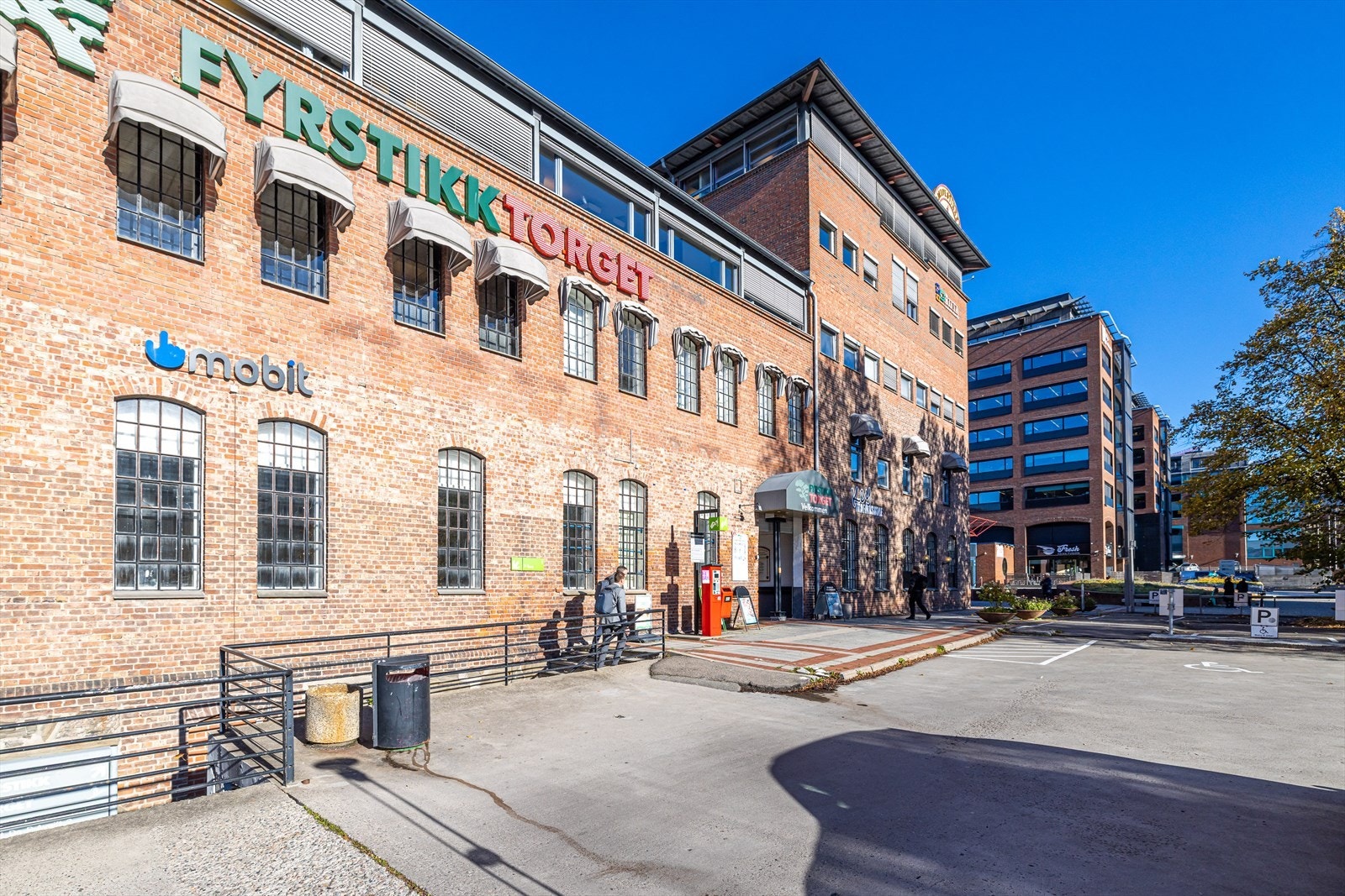 Hyggelige Fyrstikktorget Galleribilde