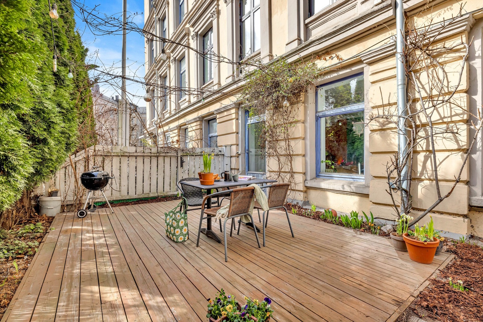 Her kan du invitere til hyggelige sammenkomster på sommerhalvåret! Galleribilde