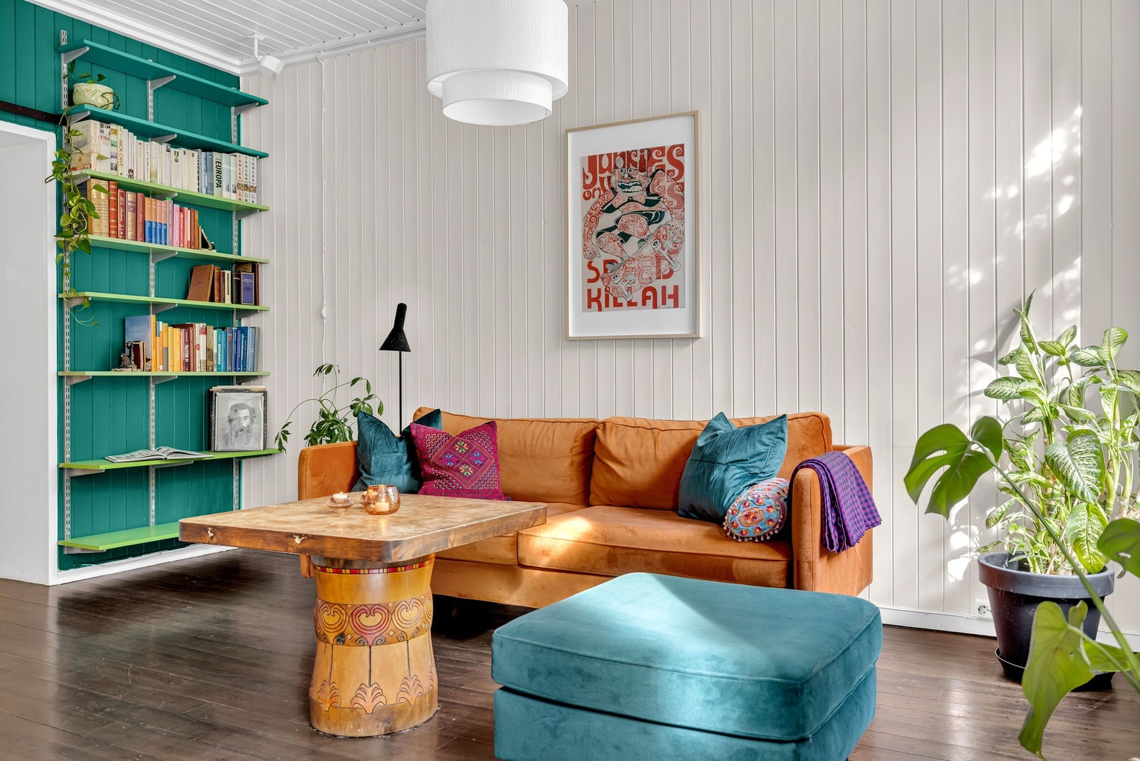 Takhøyden i leiligheten er på hele 2,64 meter. Galleribilde