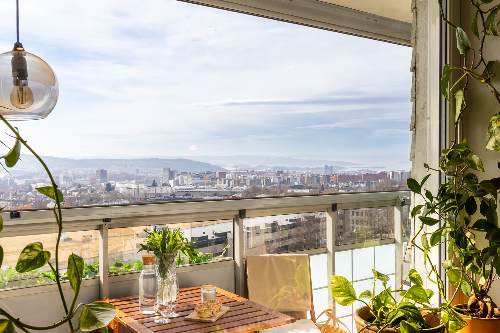 Upåklagelig utsikt også innendørs. Galleribilde