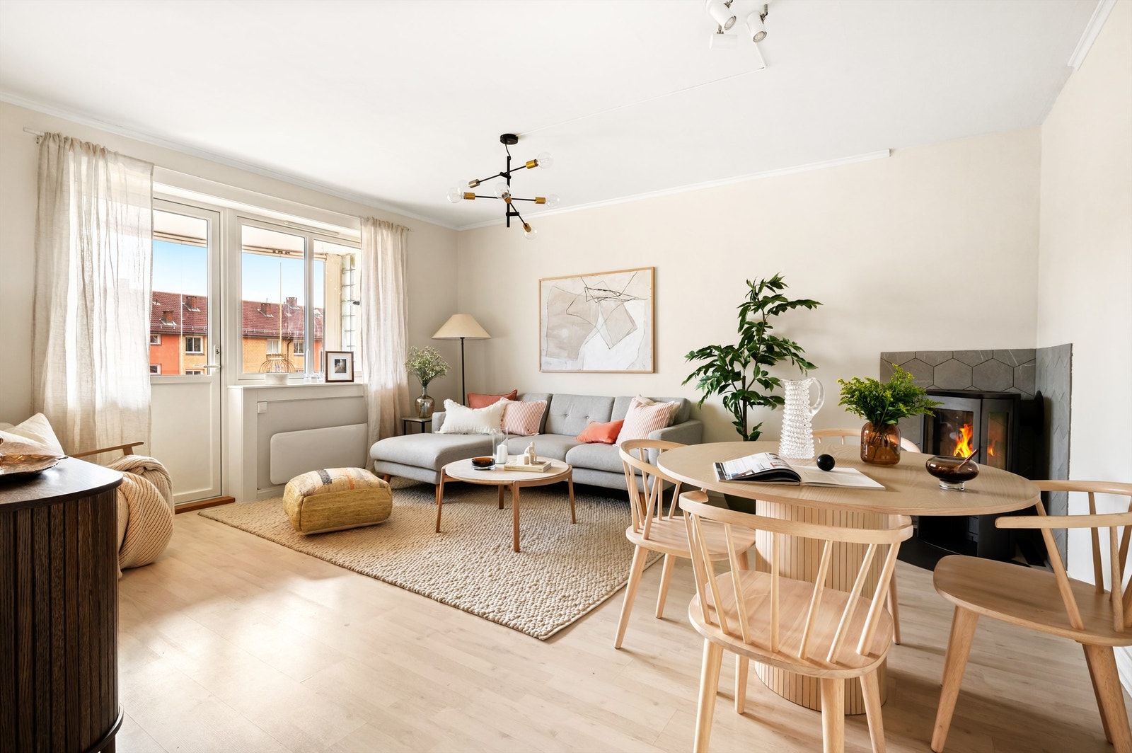Eiendomsmegler Krogsveen v/Tom Martinsen har gleden av å presentere Kjelsåsveien 5A. Galleribilde