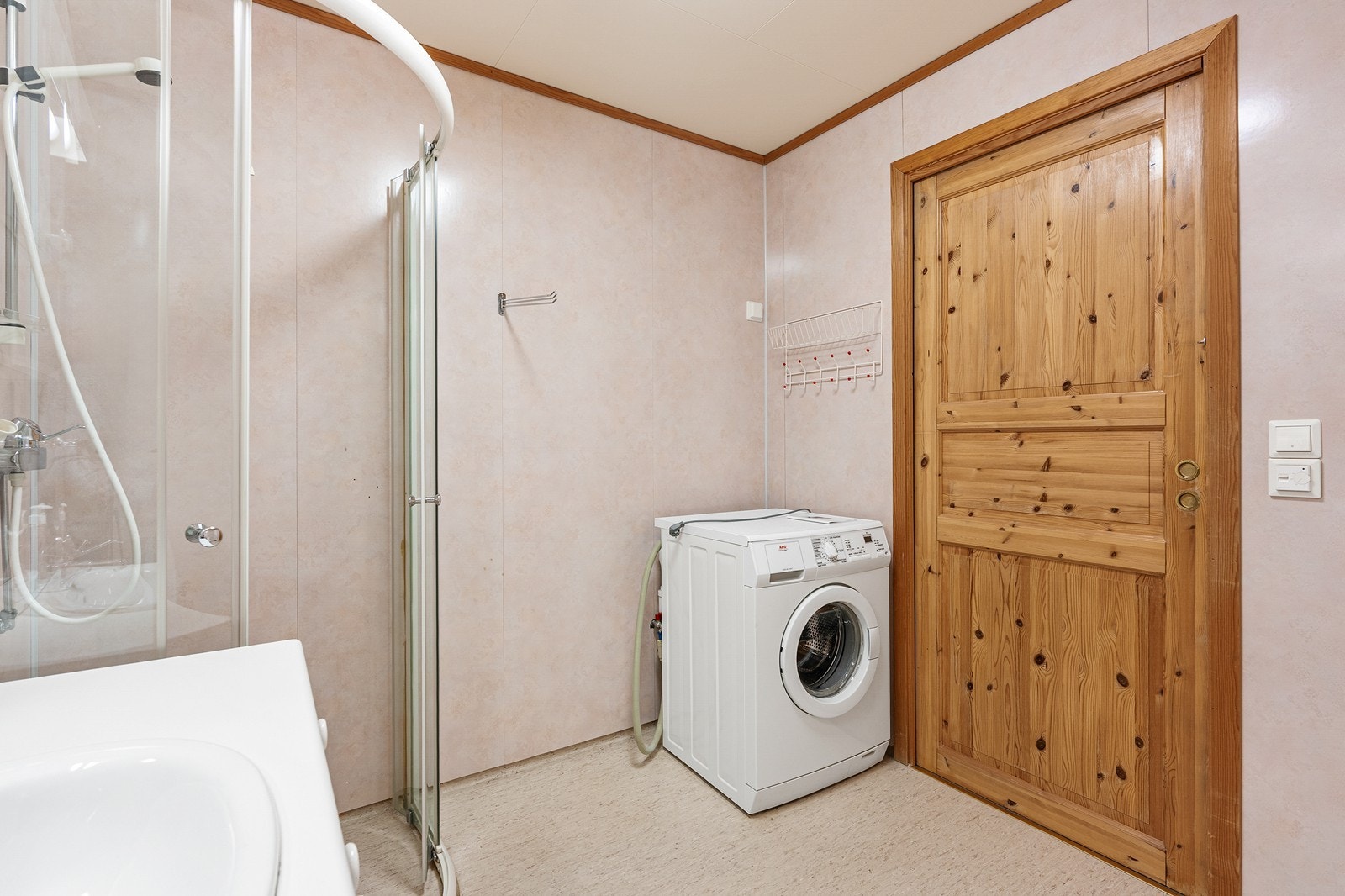 Badet er antatt fra byggeår, det foreligger ingen dokumentasjon. Galleribilde