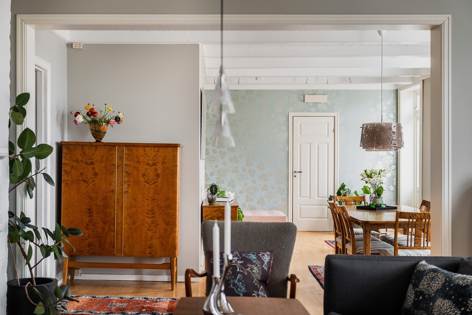 Åpen løsning mellom stuene. Galleribilde