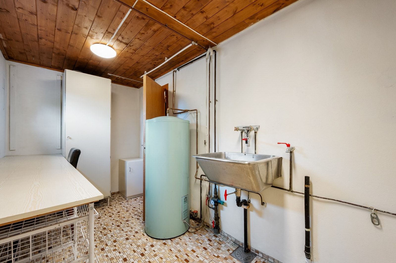 Stort vaskerom Galleribilde