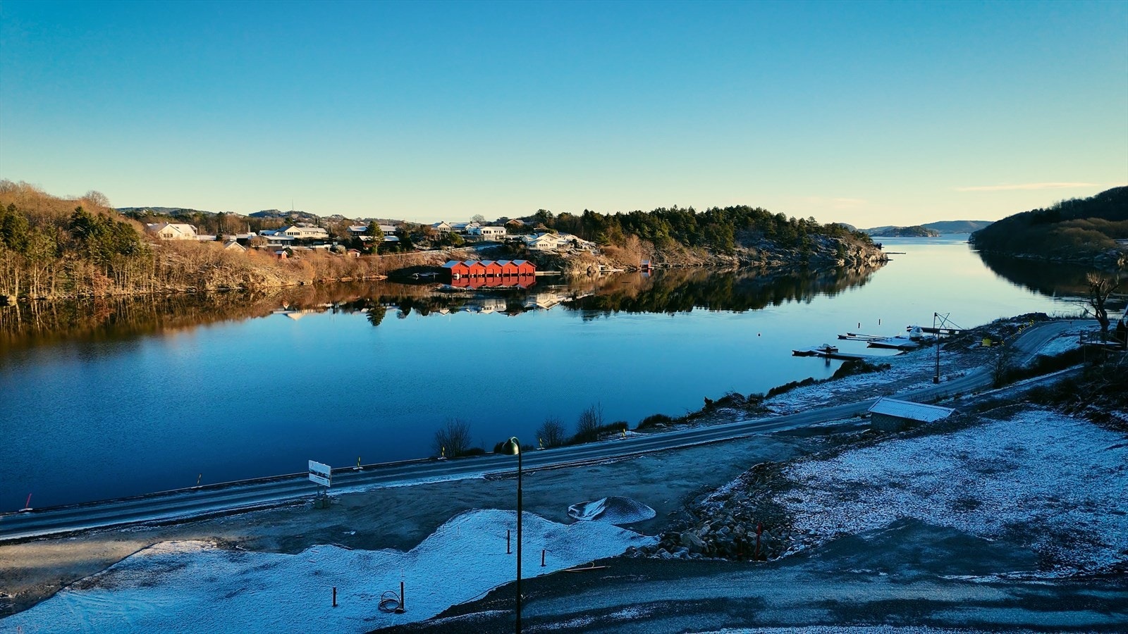 Landebukta pr januar 25 Galleribilde