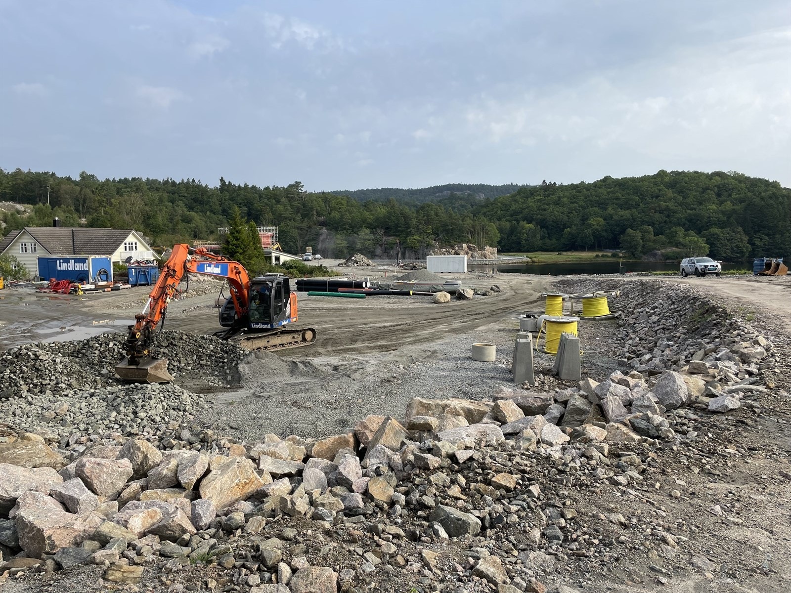 Tomt 6-9 pr 28/8-24 Galleribilde